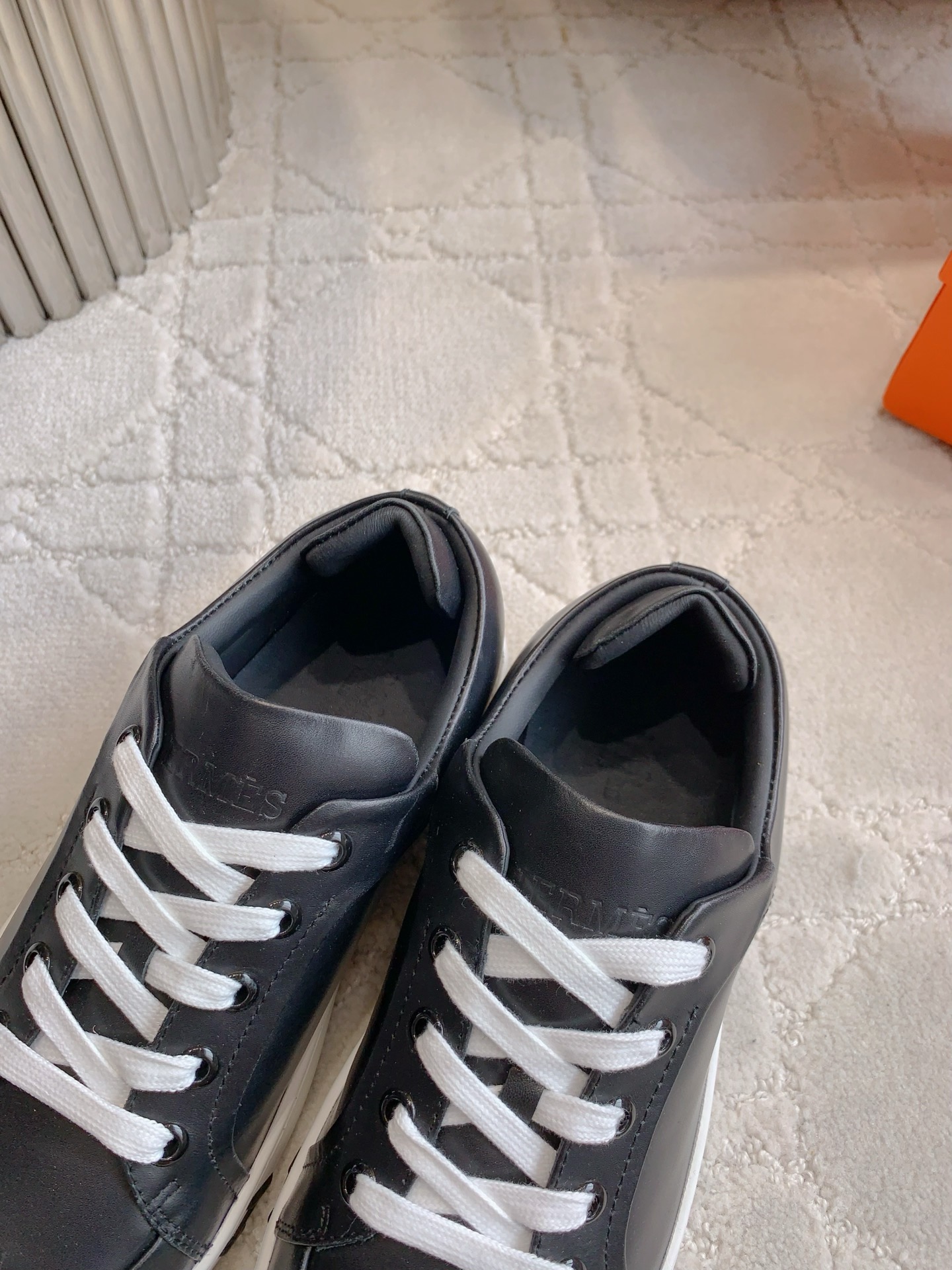 HERMES  00359