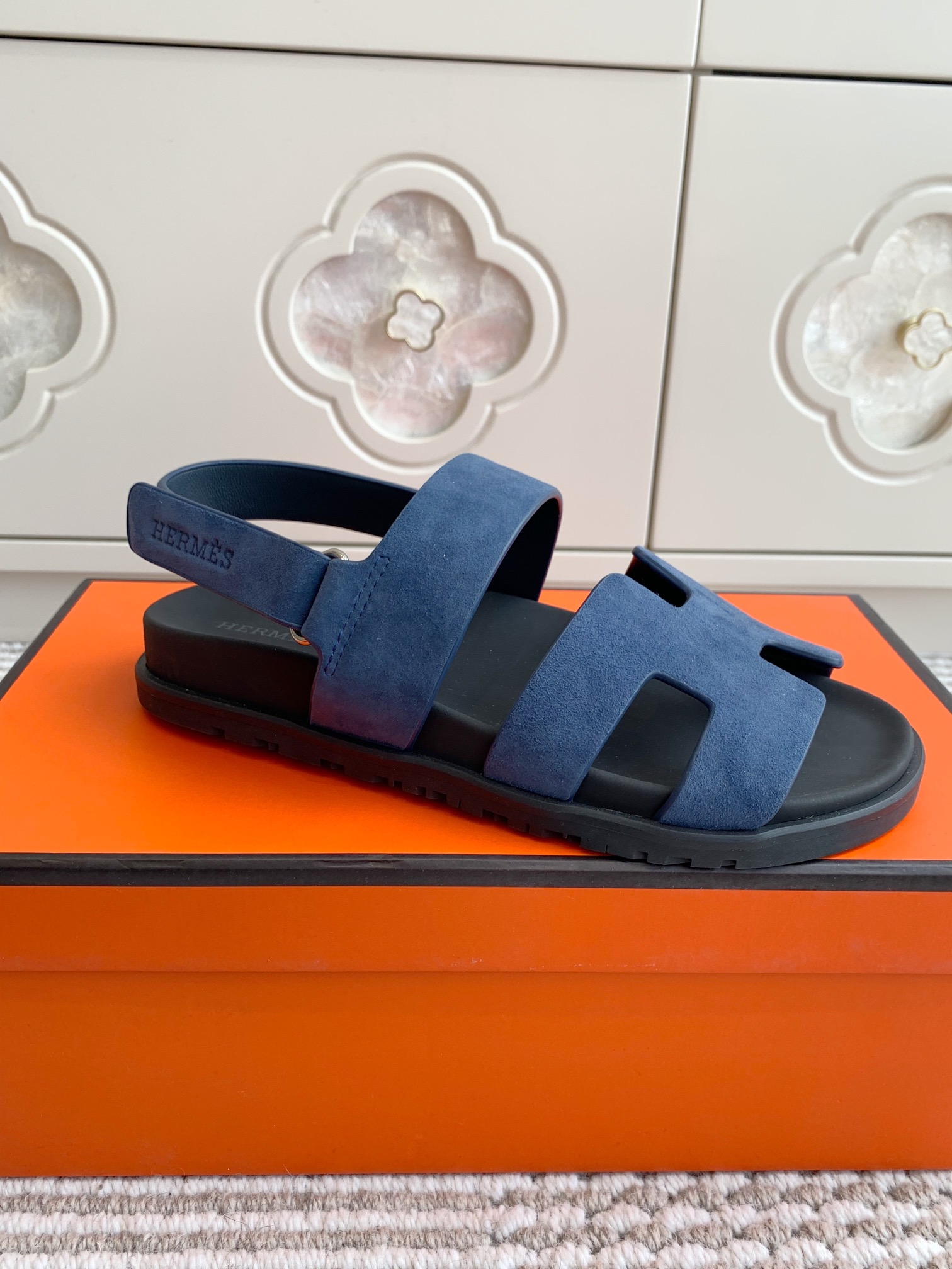 HERMES 00359