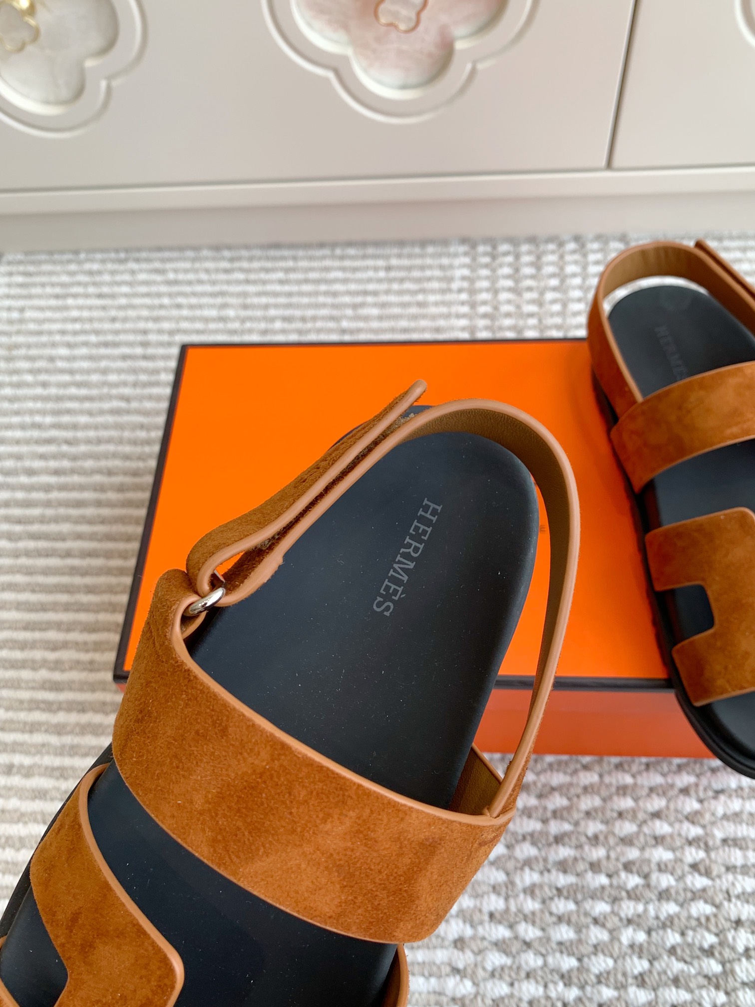 HERMES 00369