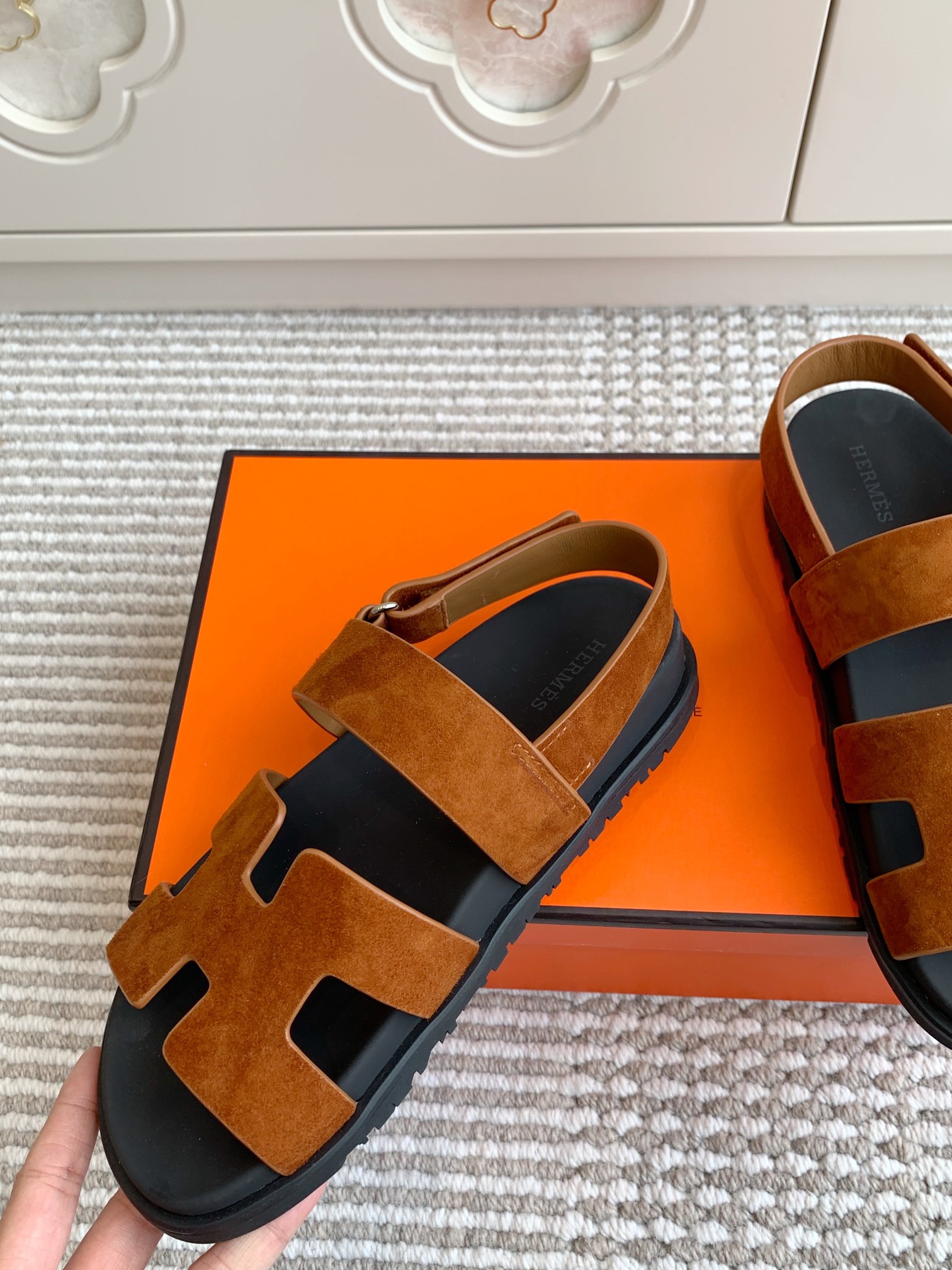 HERMES 00369
