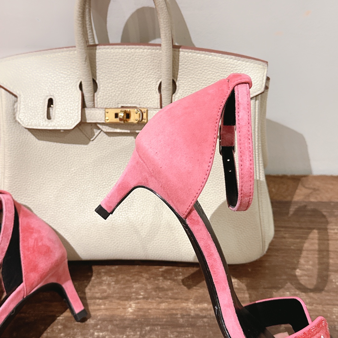HERMES  00369