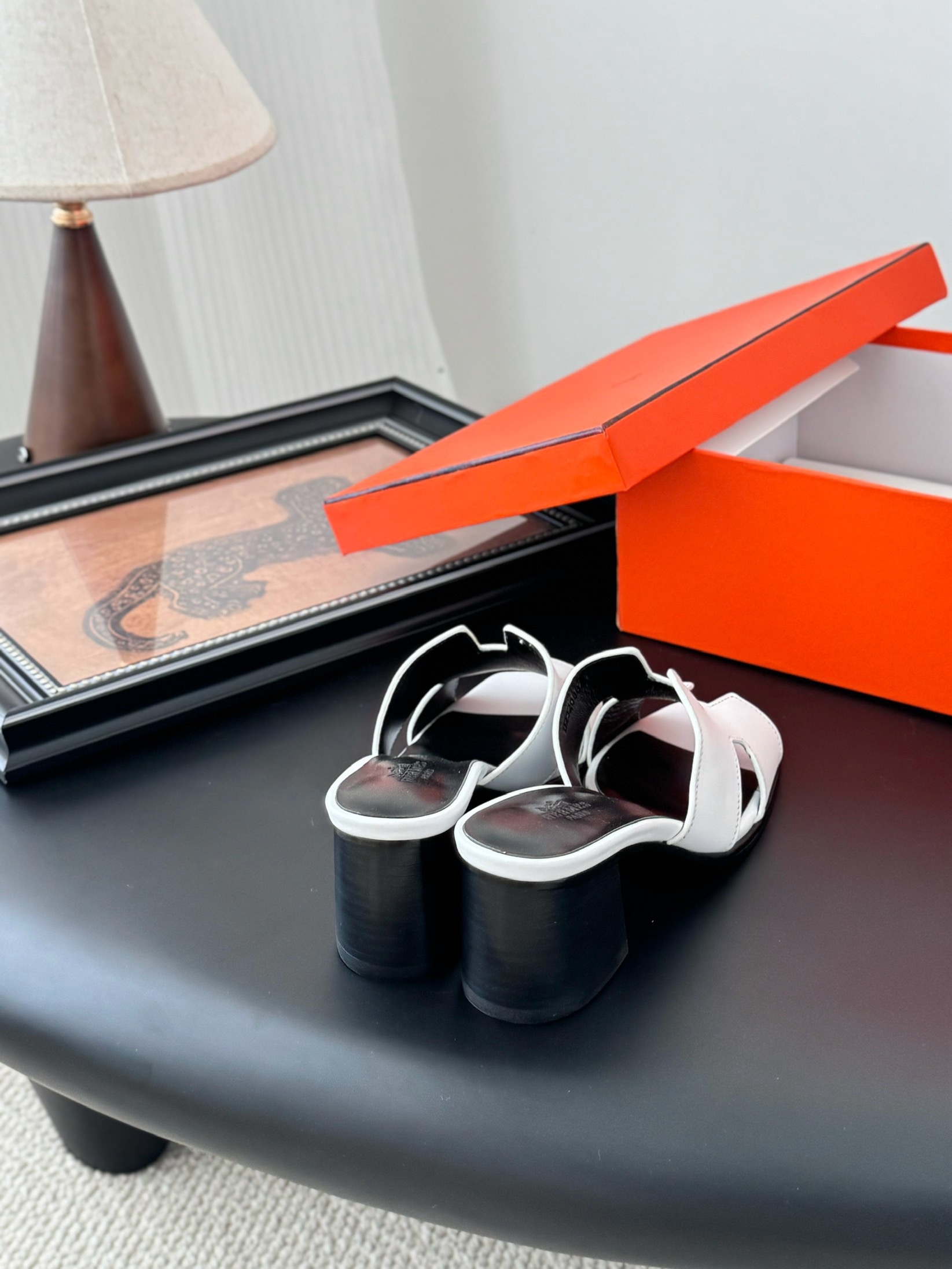 HERMES  00369