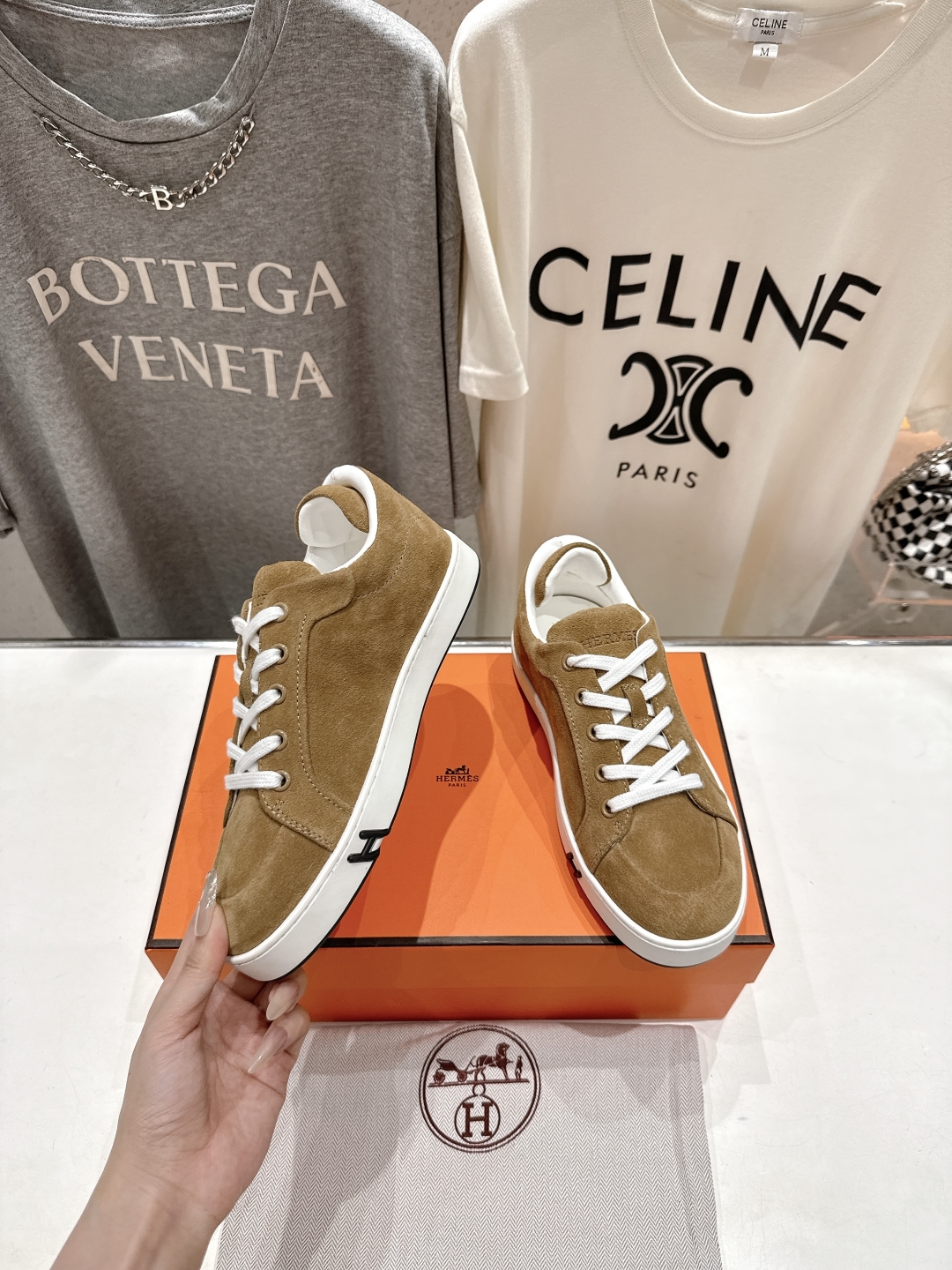 HERMES  00379