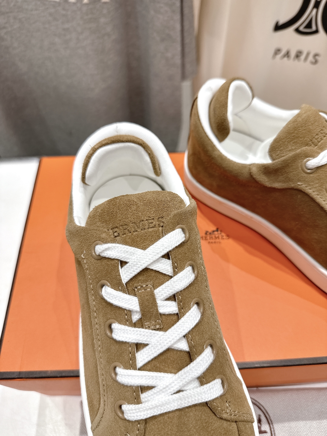 HERMES  00379