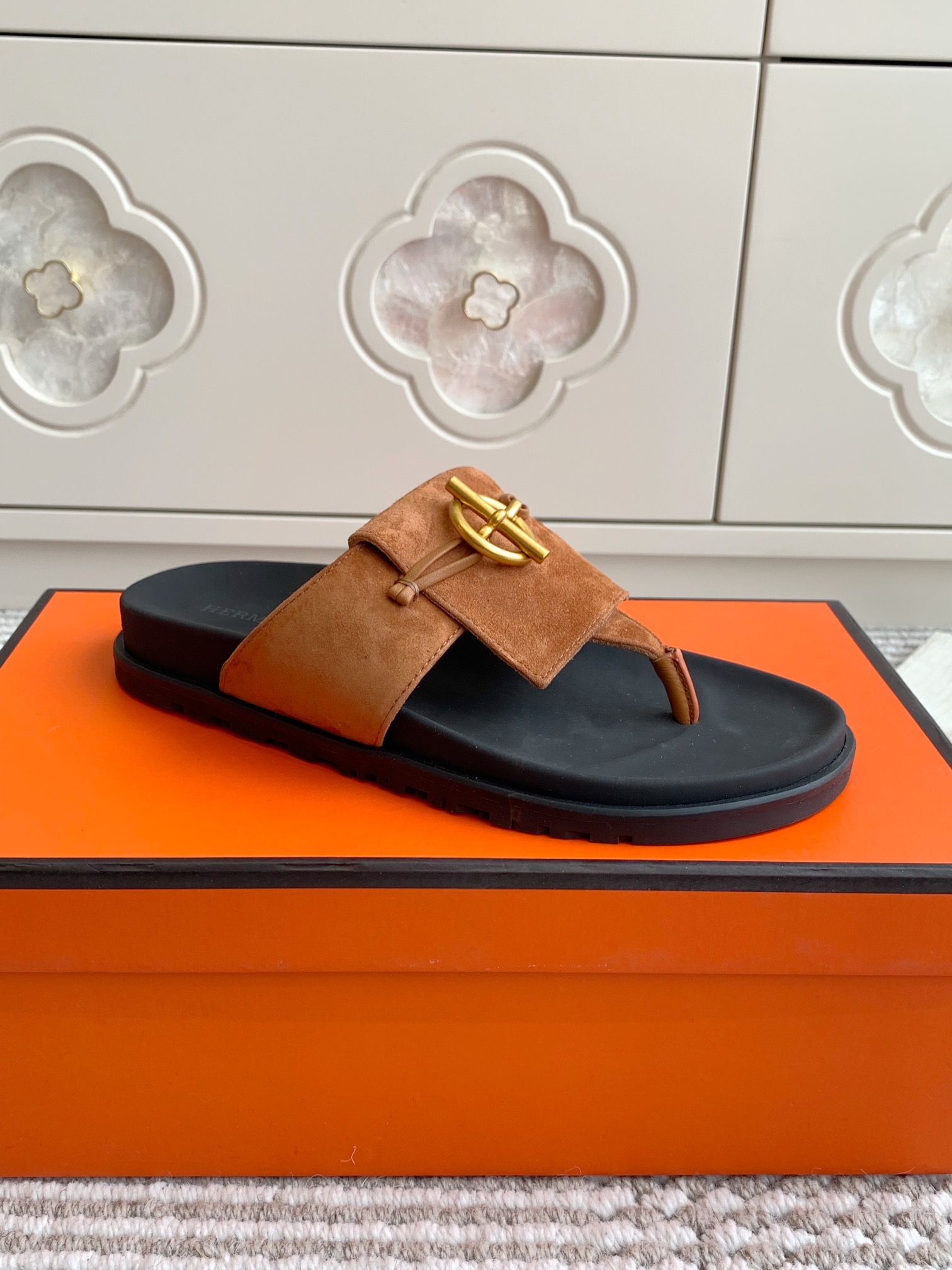 HERMES 00389