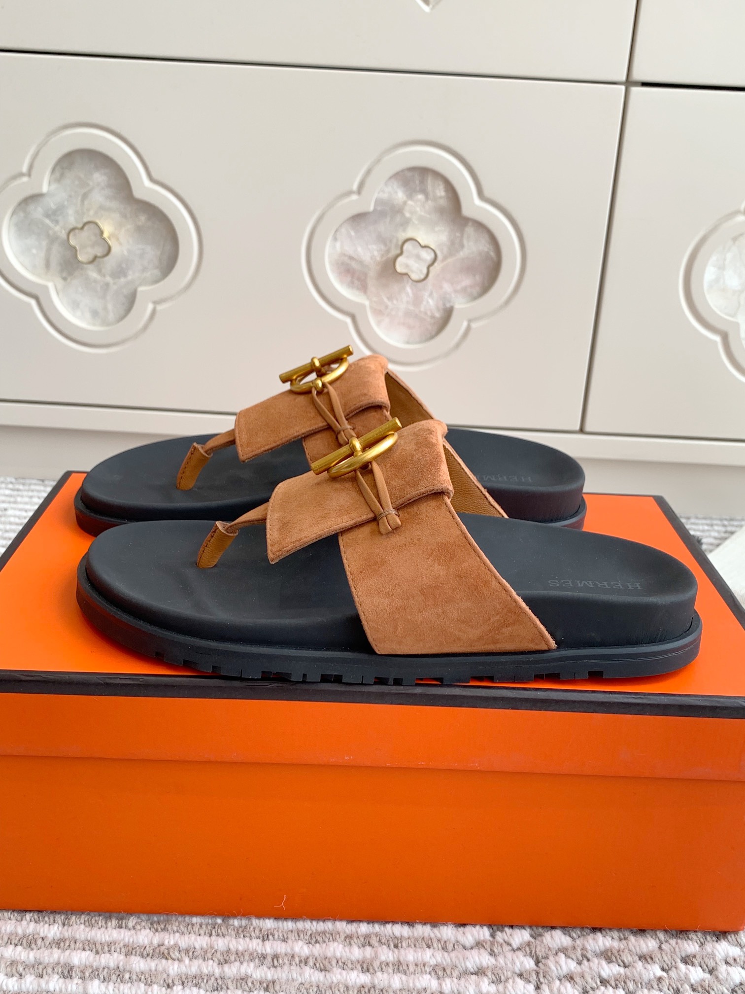 HERMES 00389