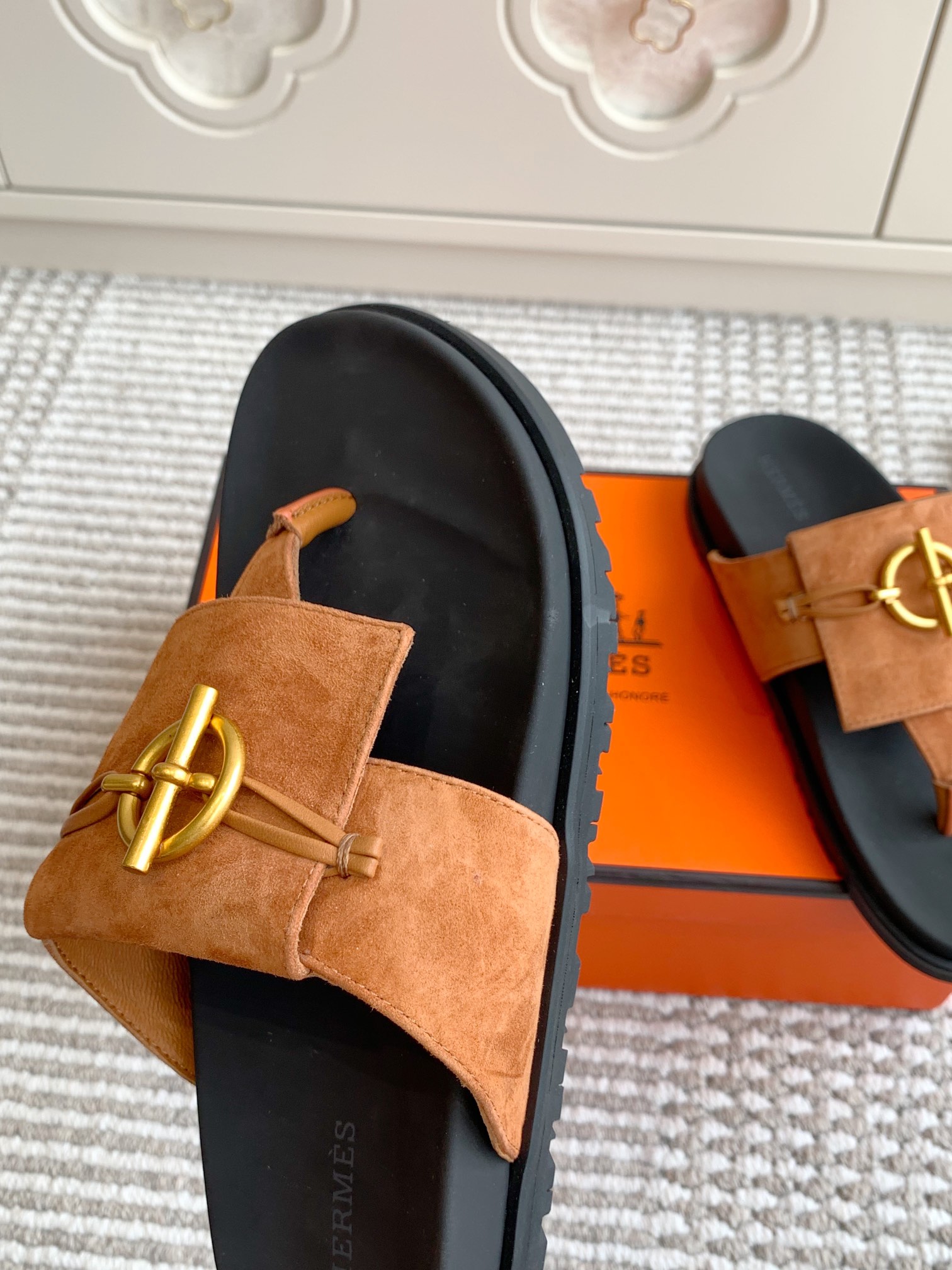 HERMES 00389