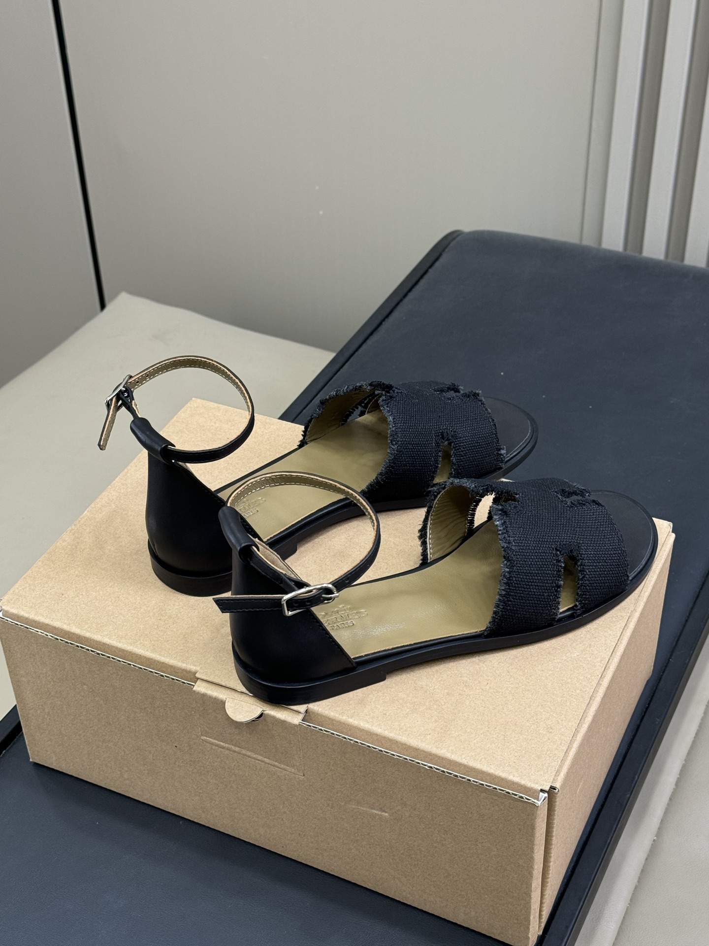 HERMES 00396