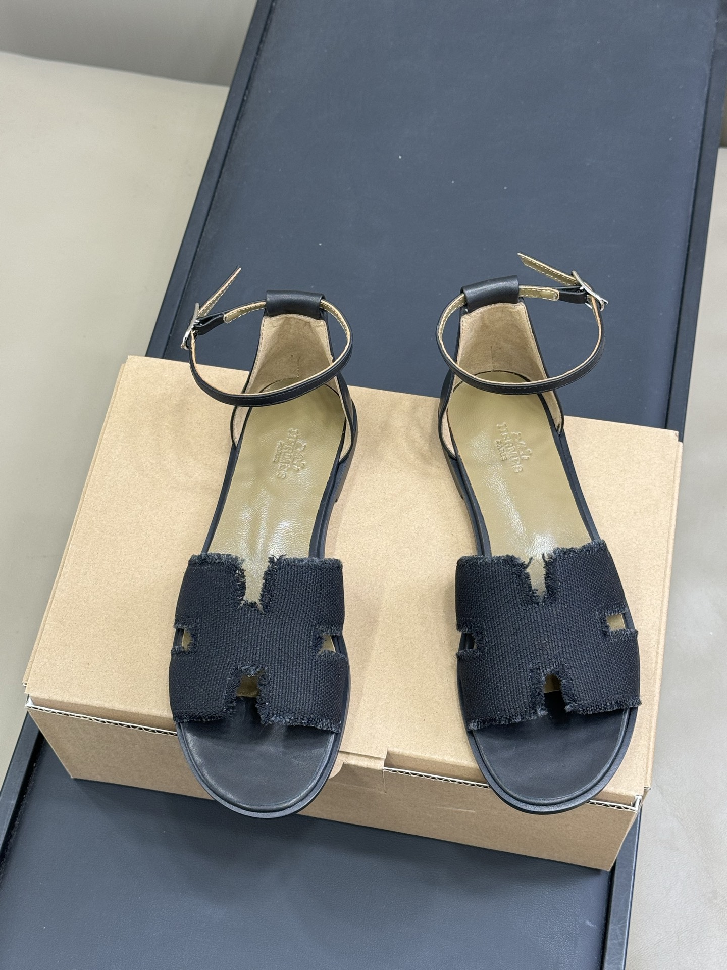 HERMES 00396