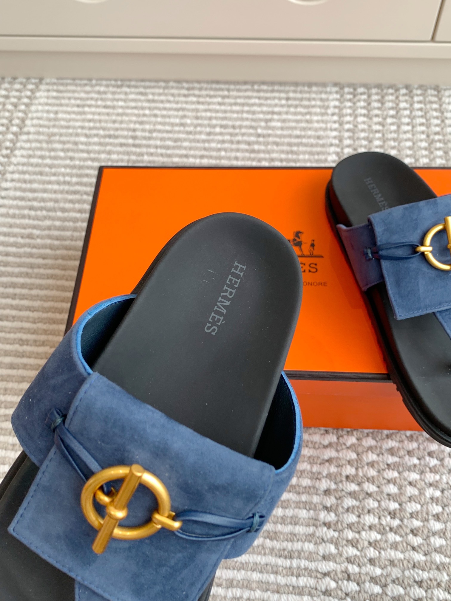 HERMES 00399