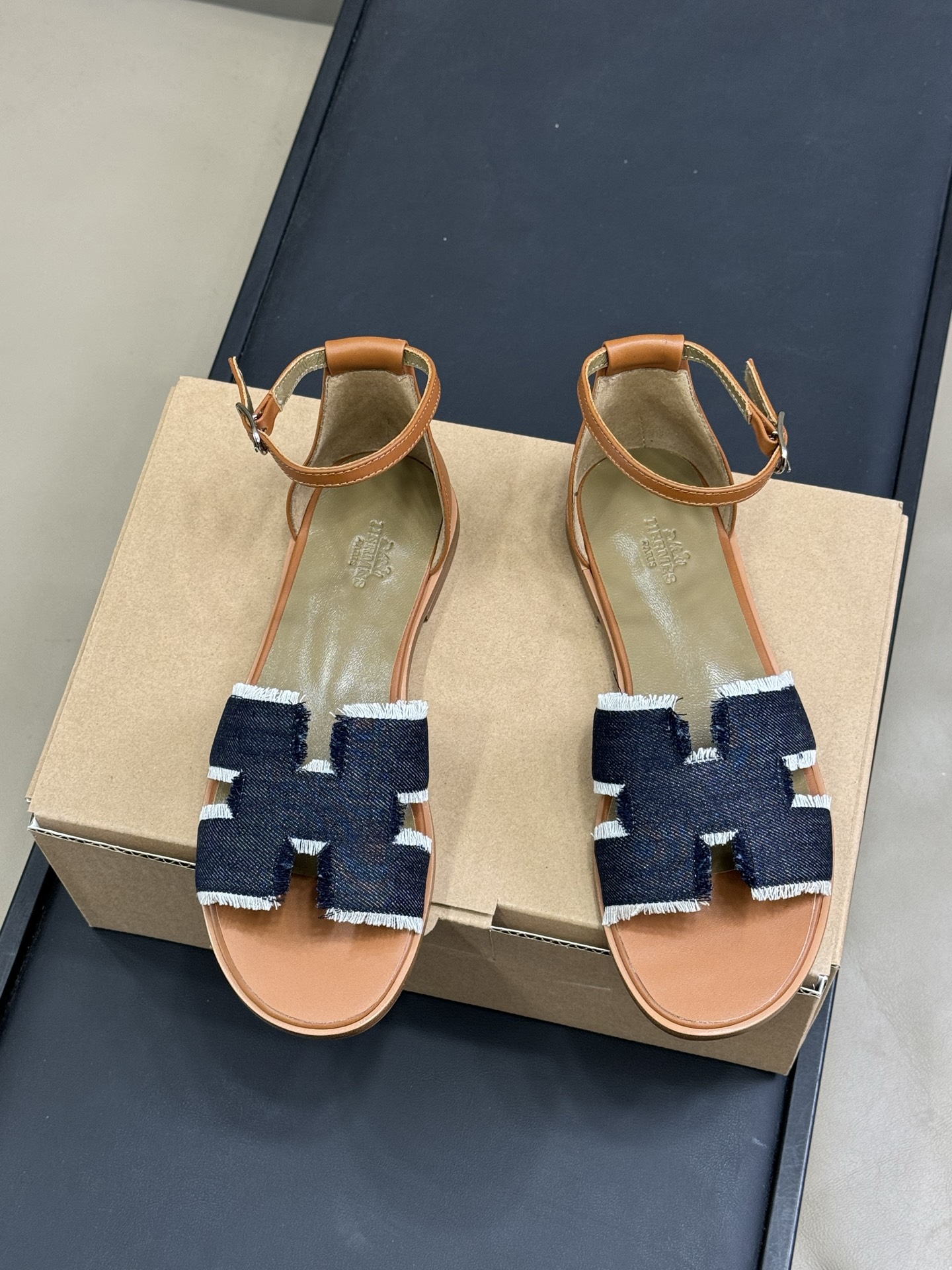 HERMES 00406