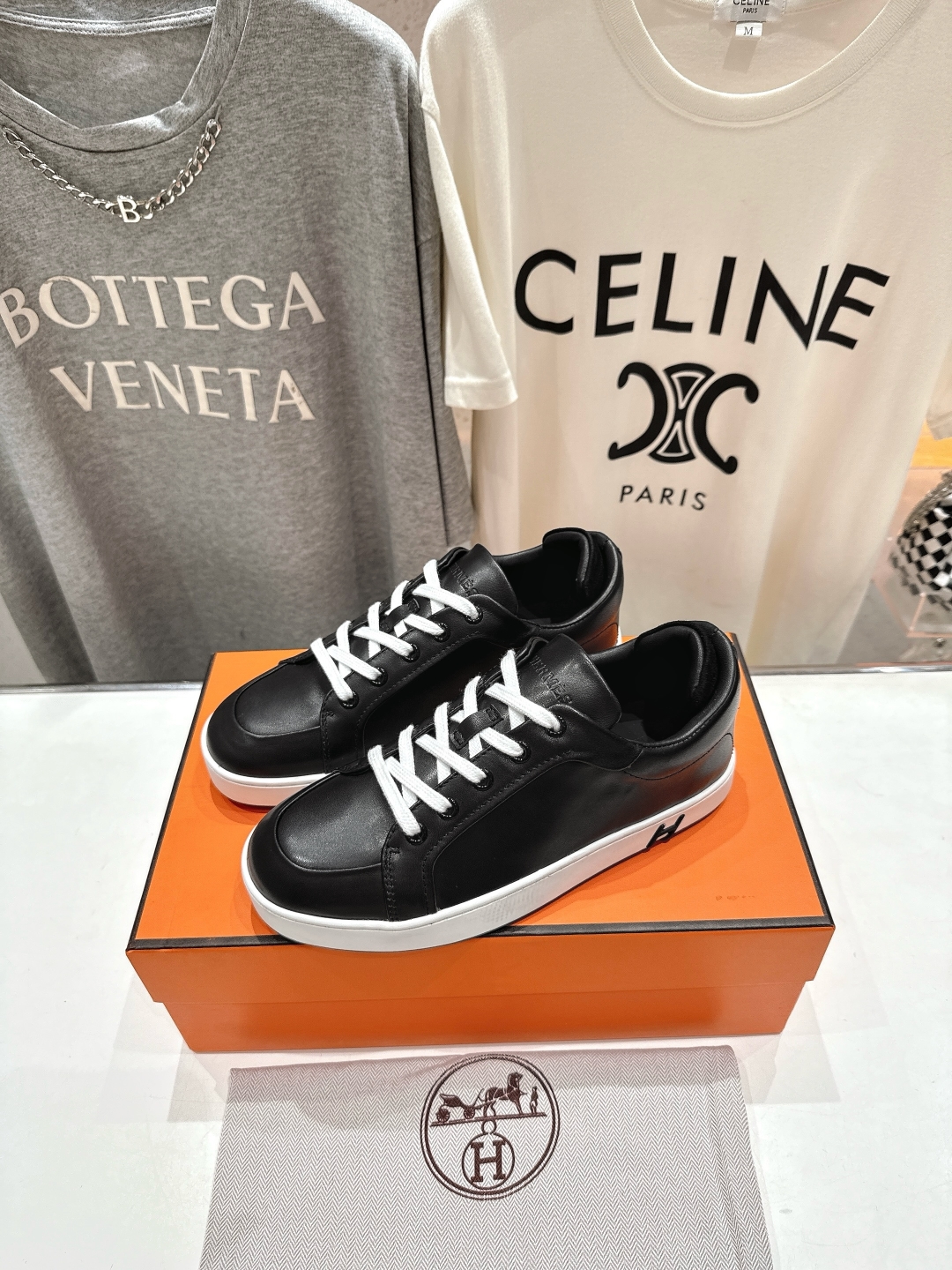 HERMES  00409