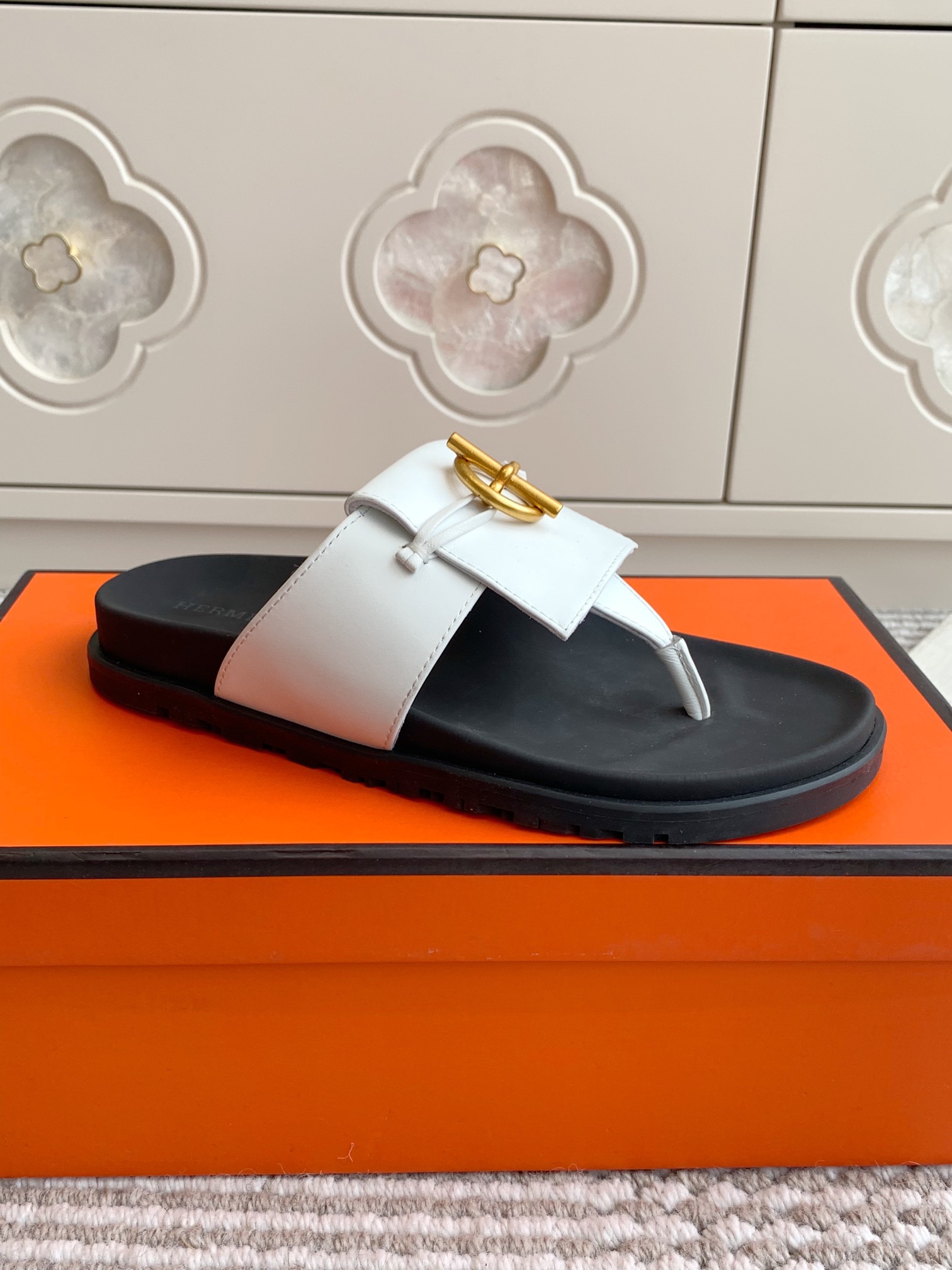 HERMES 00409