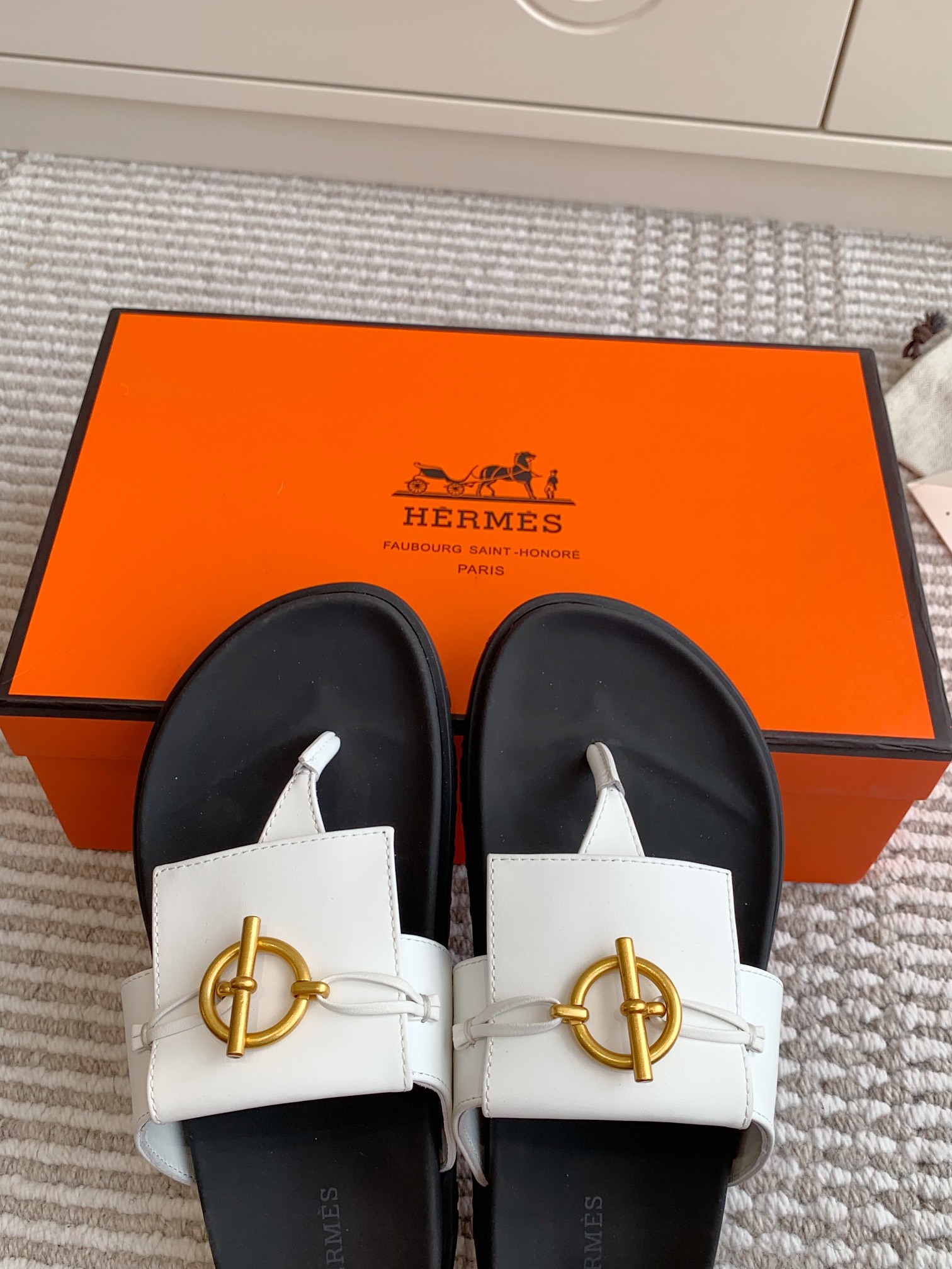 HERMES 00409