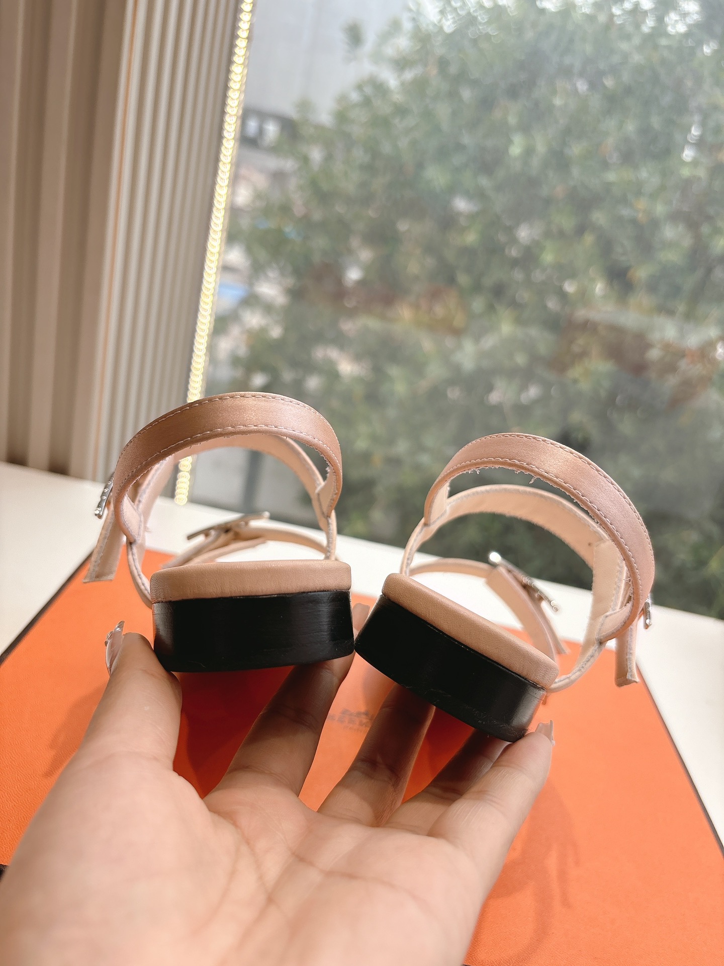 HERMES Calfskin Cristal Sandals 36.5 Rose aube