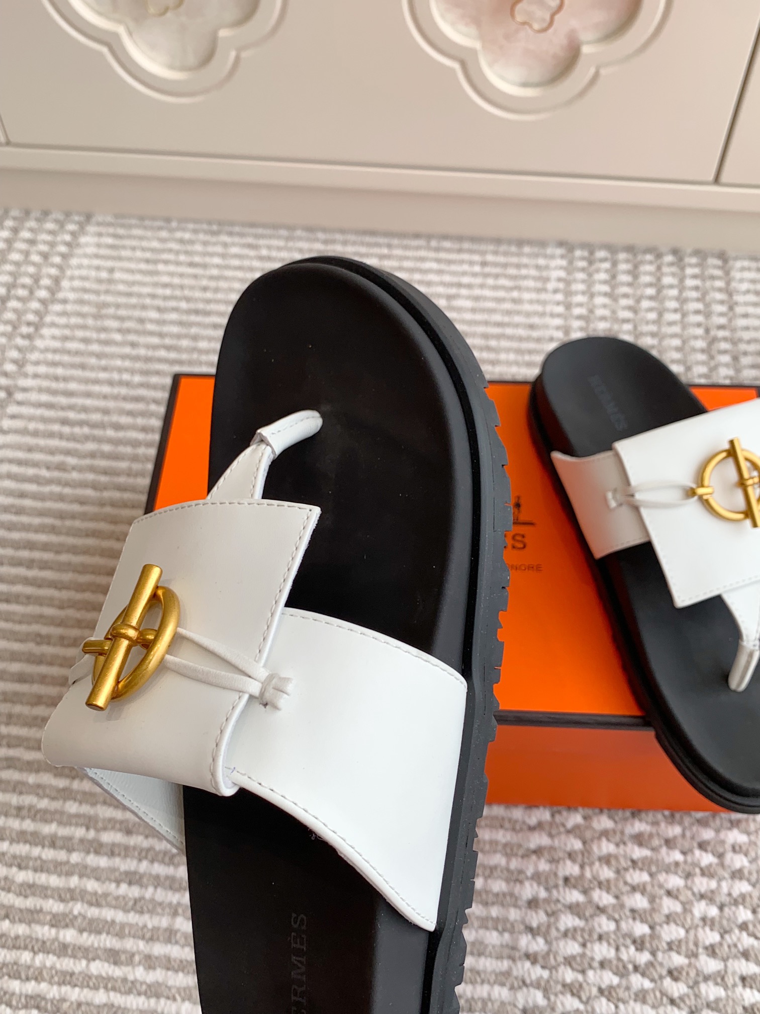 HERMES 00409