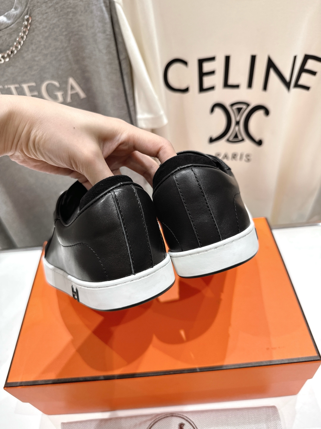 HERMES  00409