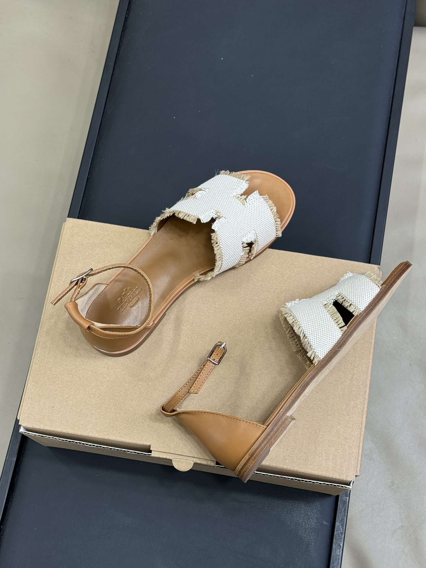 HERMES 00416