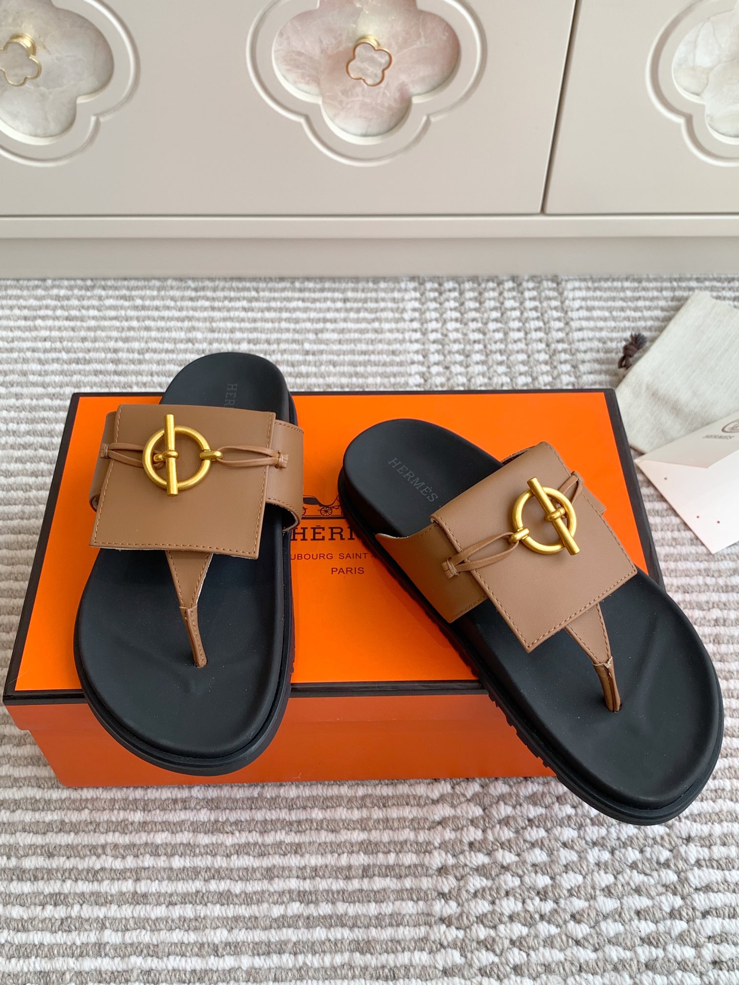 HERMES 00419