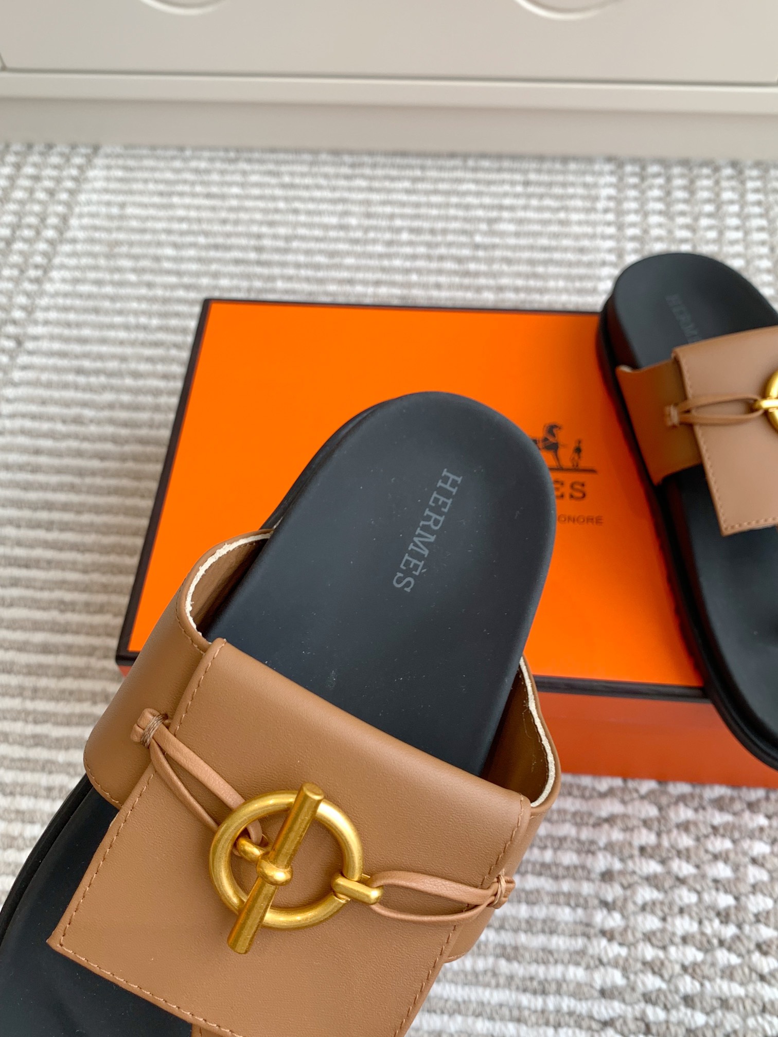HERMES 00419