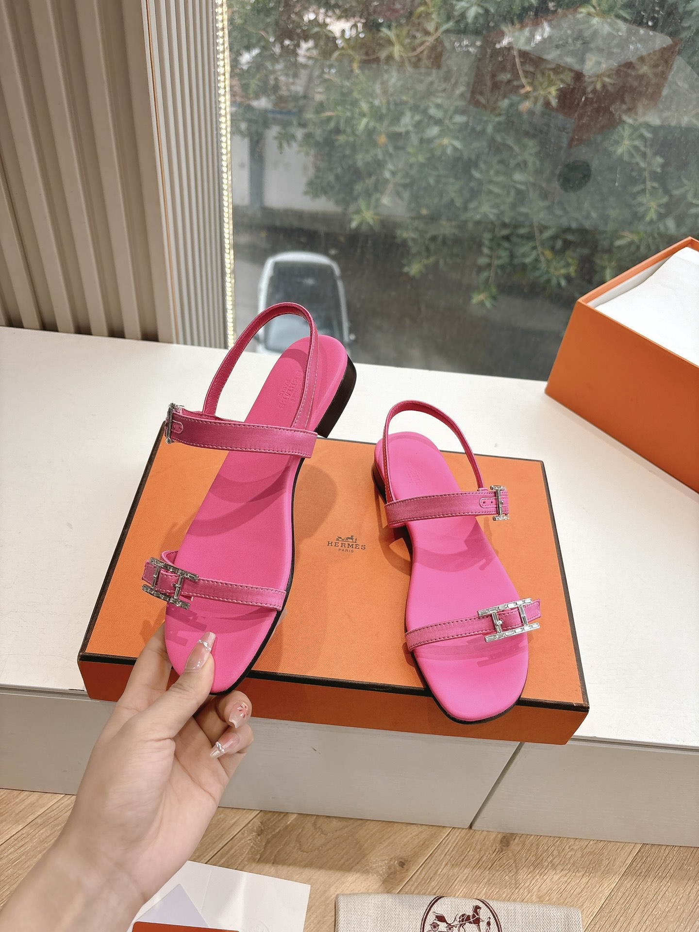 HERMES 00419 Hermes Calfskin Cristal Sandals Pink Sold Out