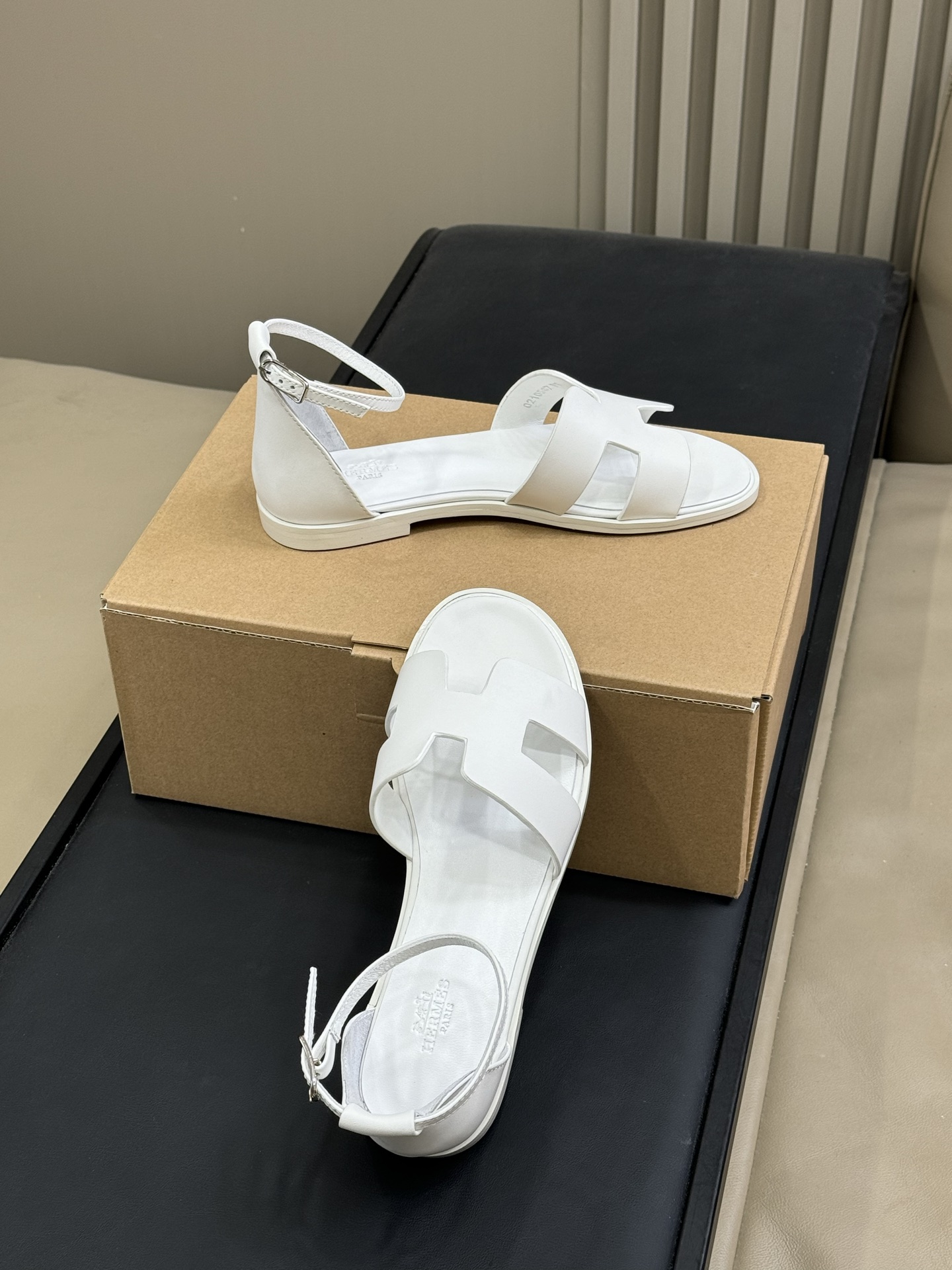 HERMES 00426