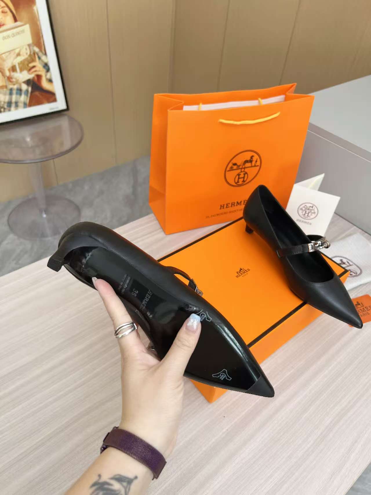 HERMES 00429