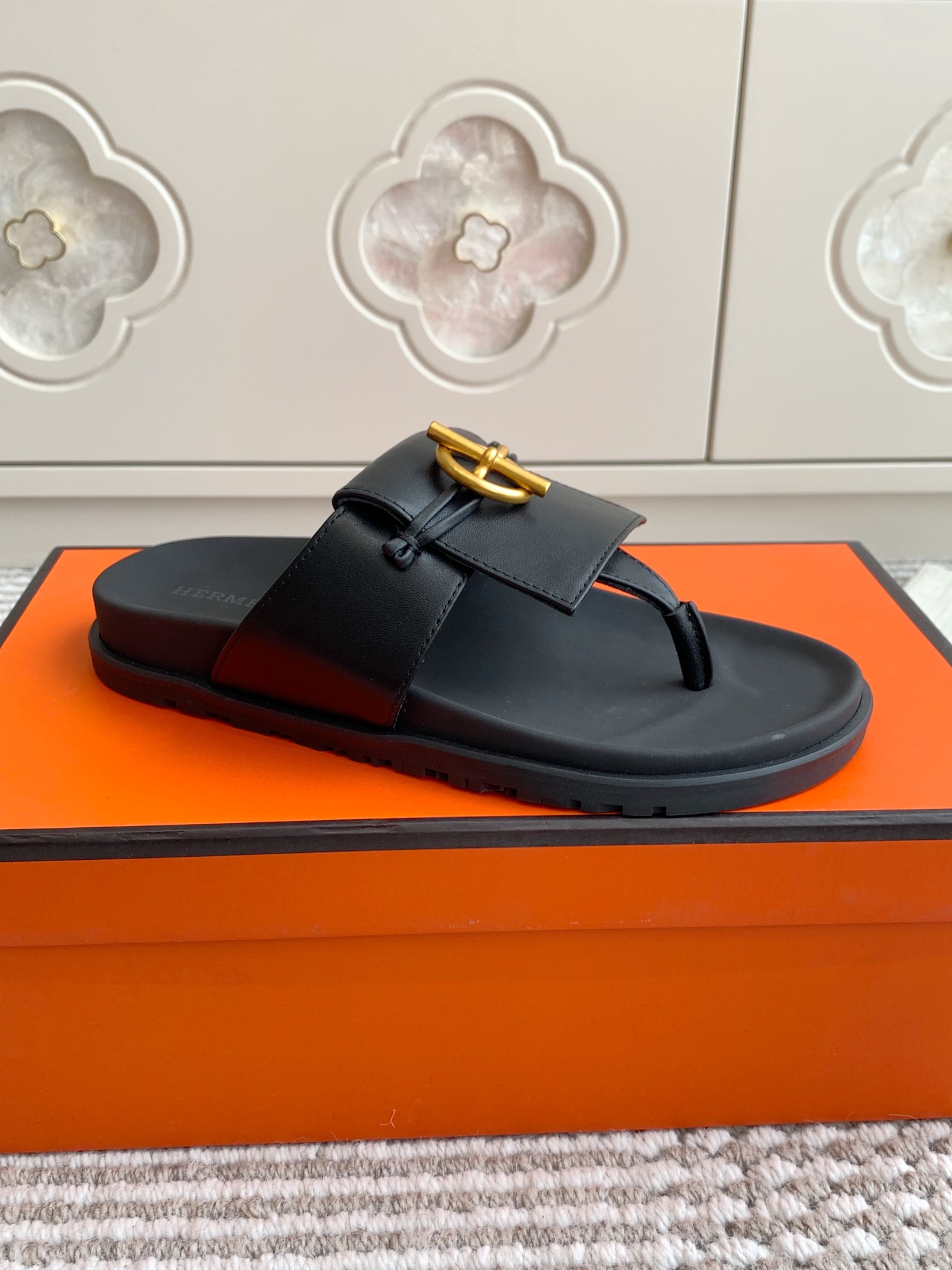HERMES 00429