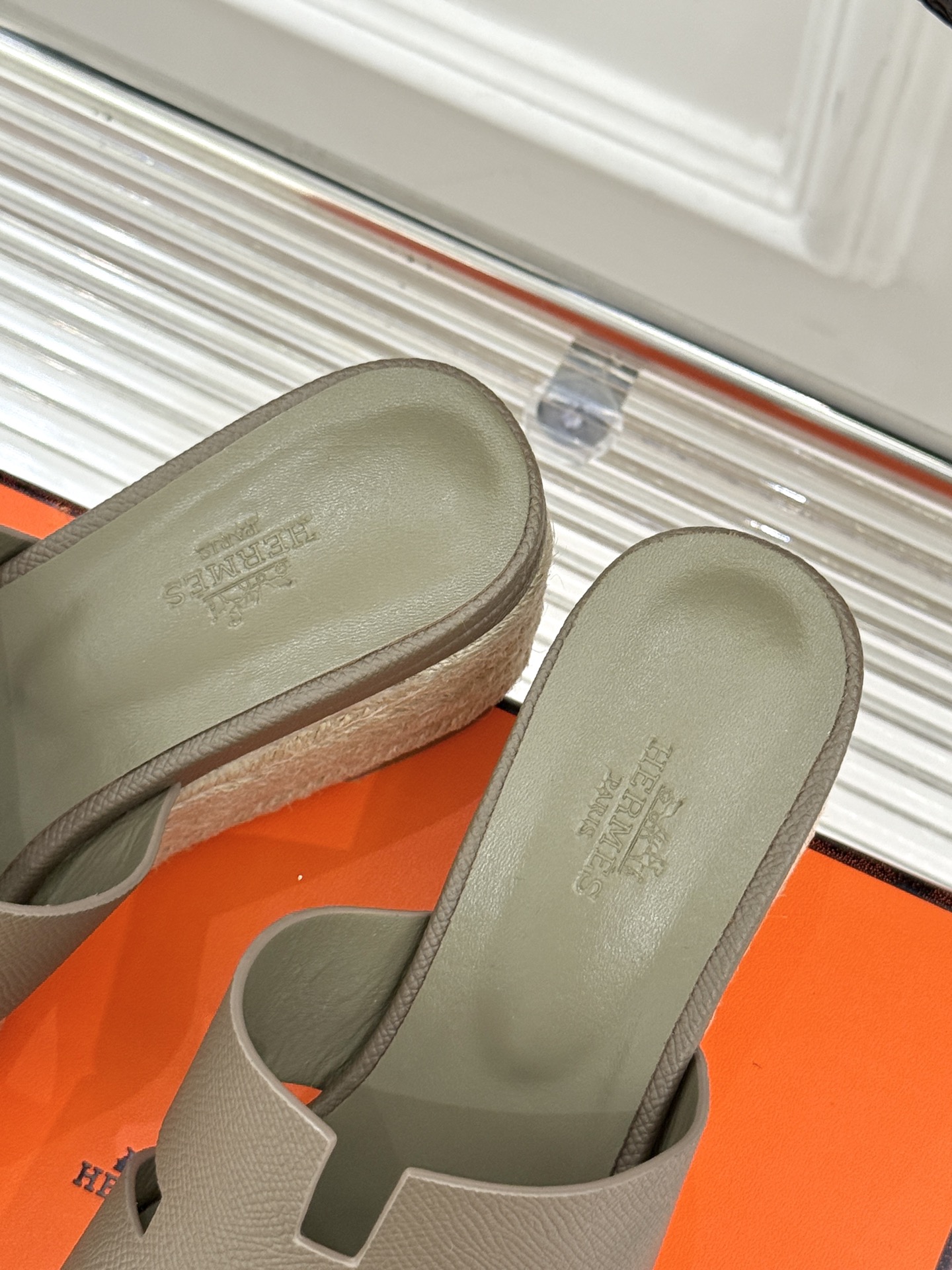 HERMES  00429