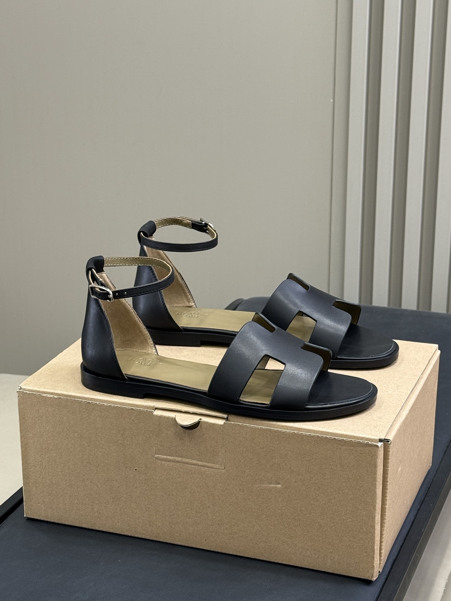HERMES 00436