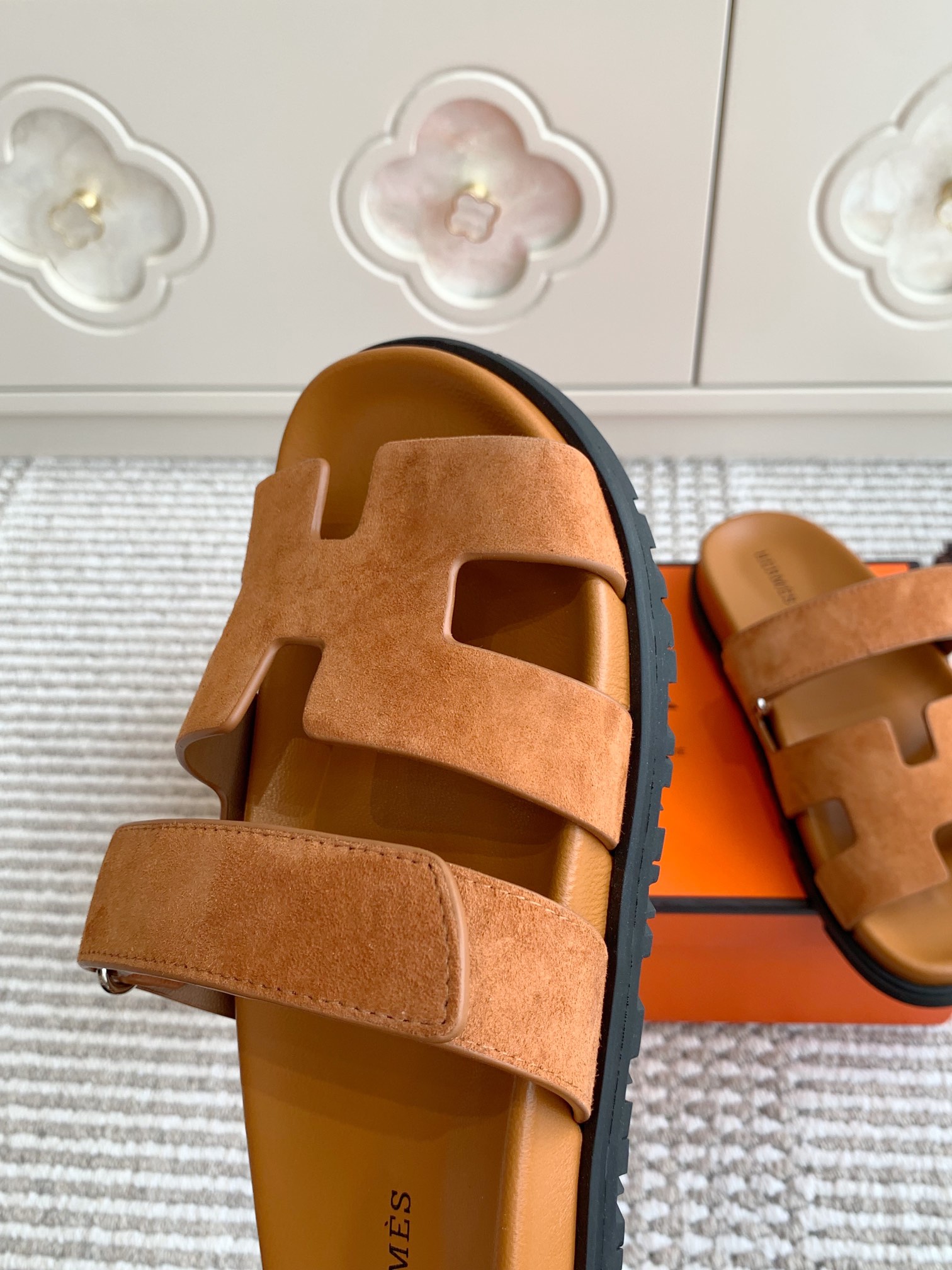HERMES 00439