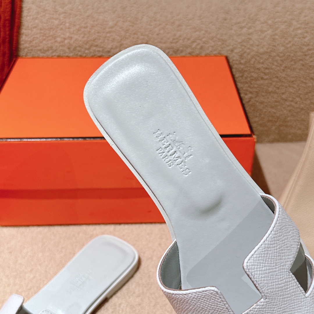 HERMES  00439