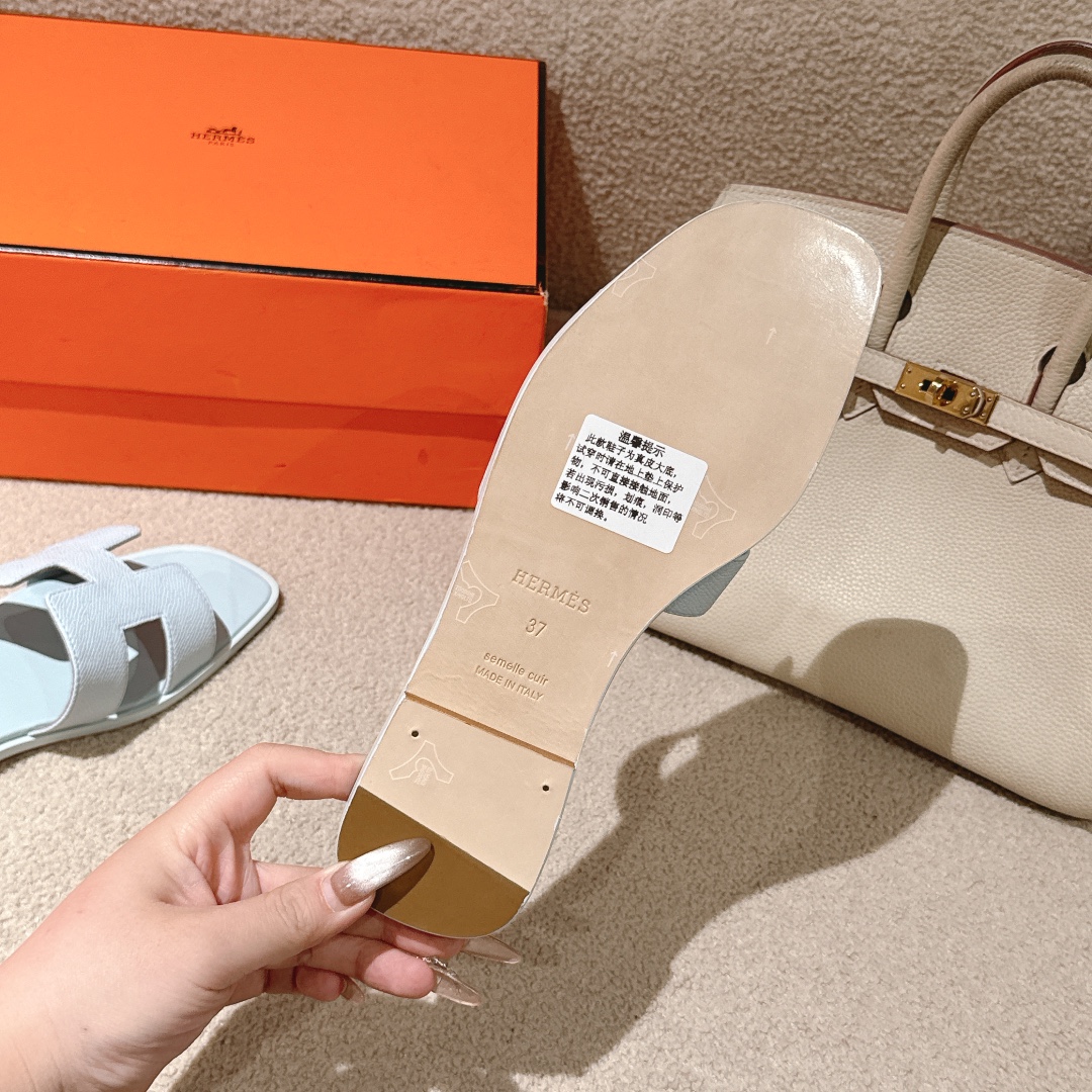 HERMES  00439