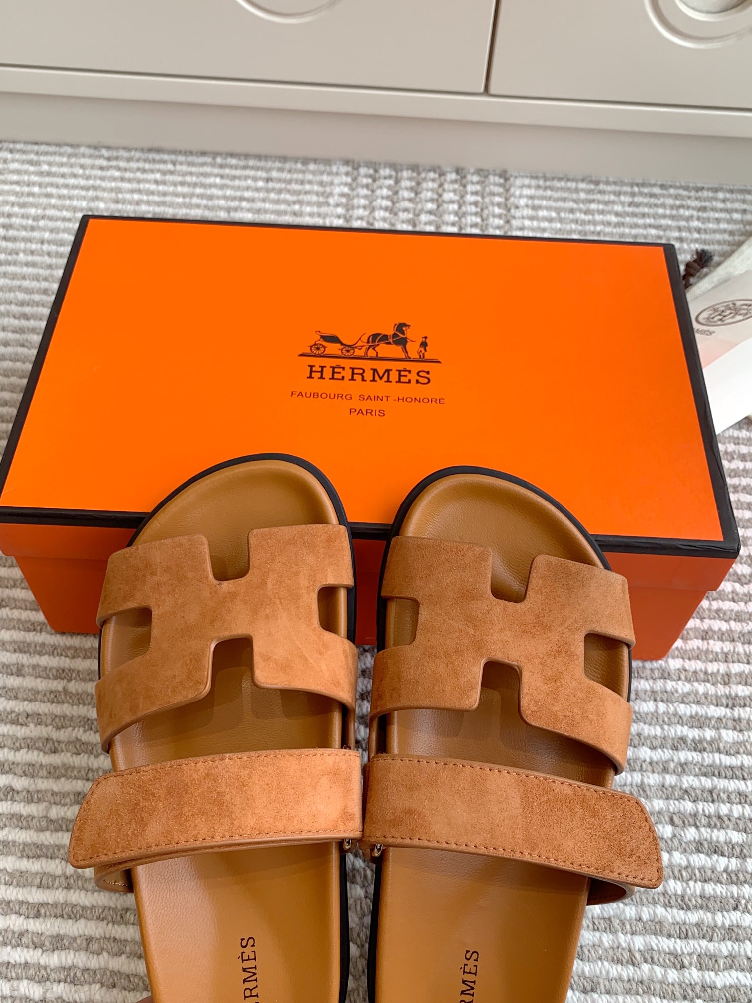 HERMES 00439