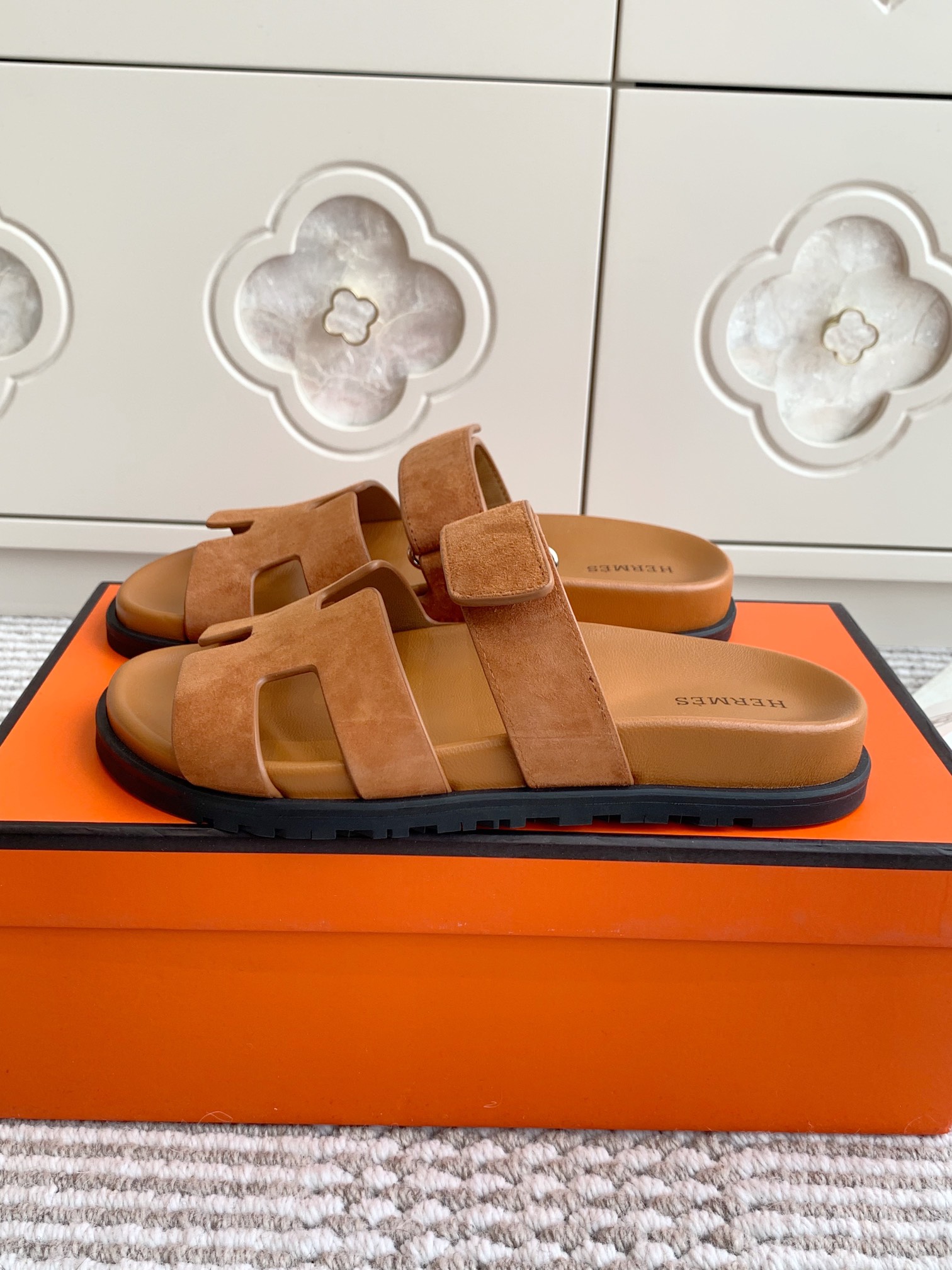 HERMES 00439