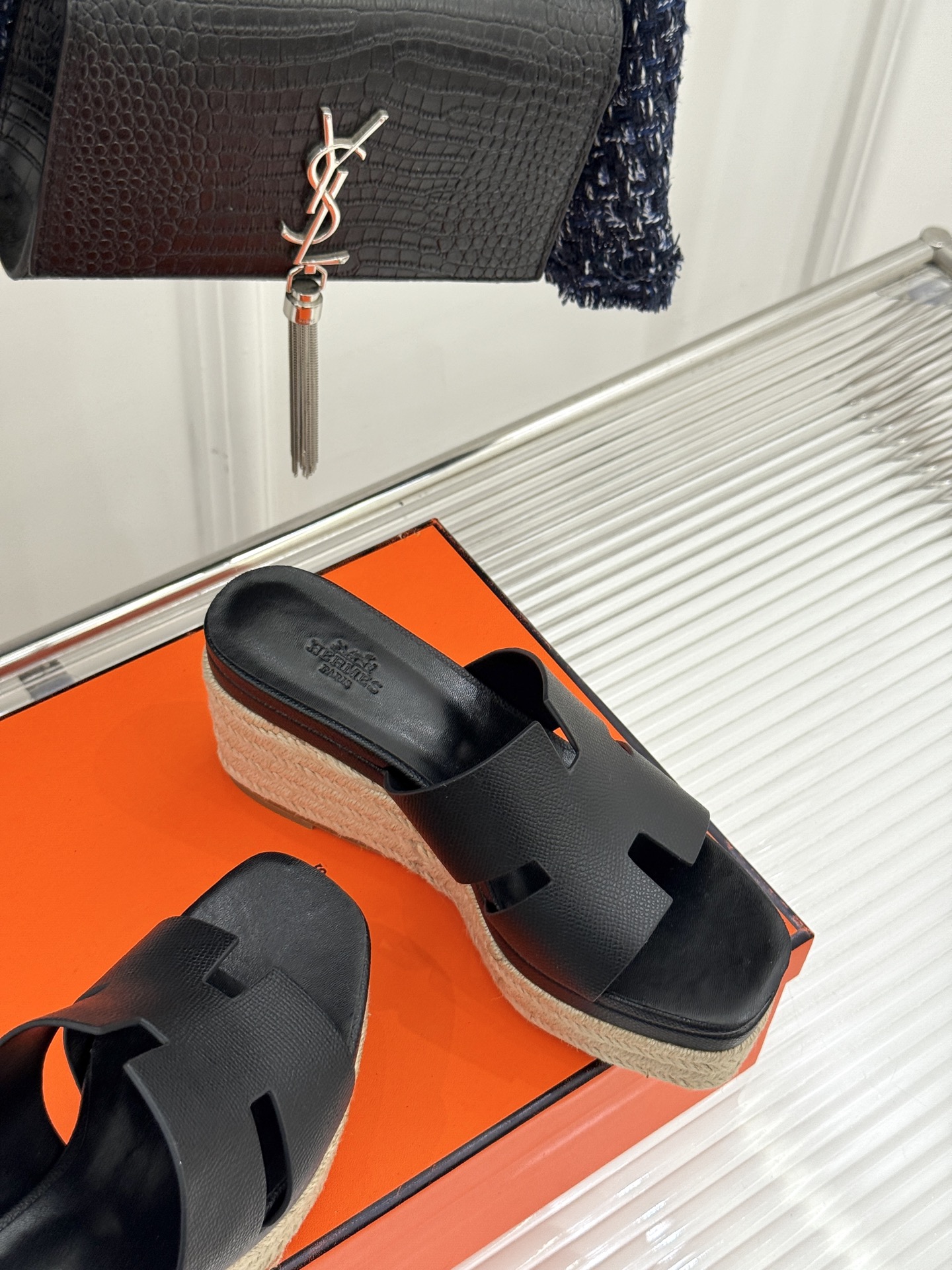 HERMES  00449
