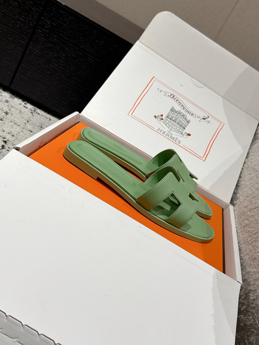 HERMES 00449 Hermès Women's Sandals Hermès Women's Sandals Green Leather