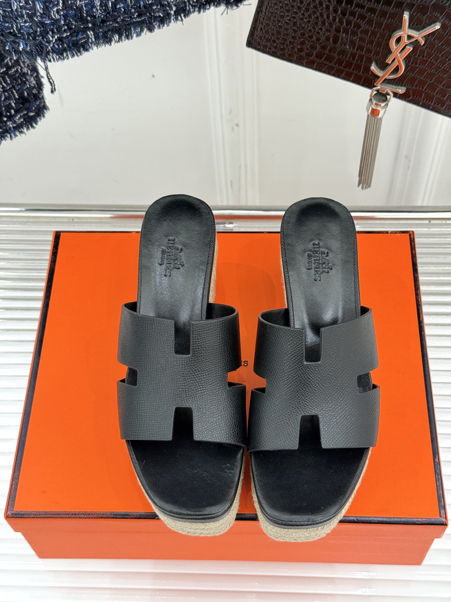 HERMES  00449
