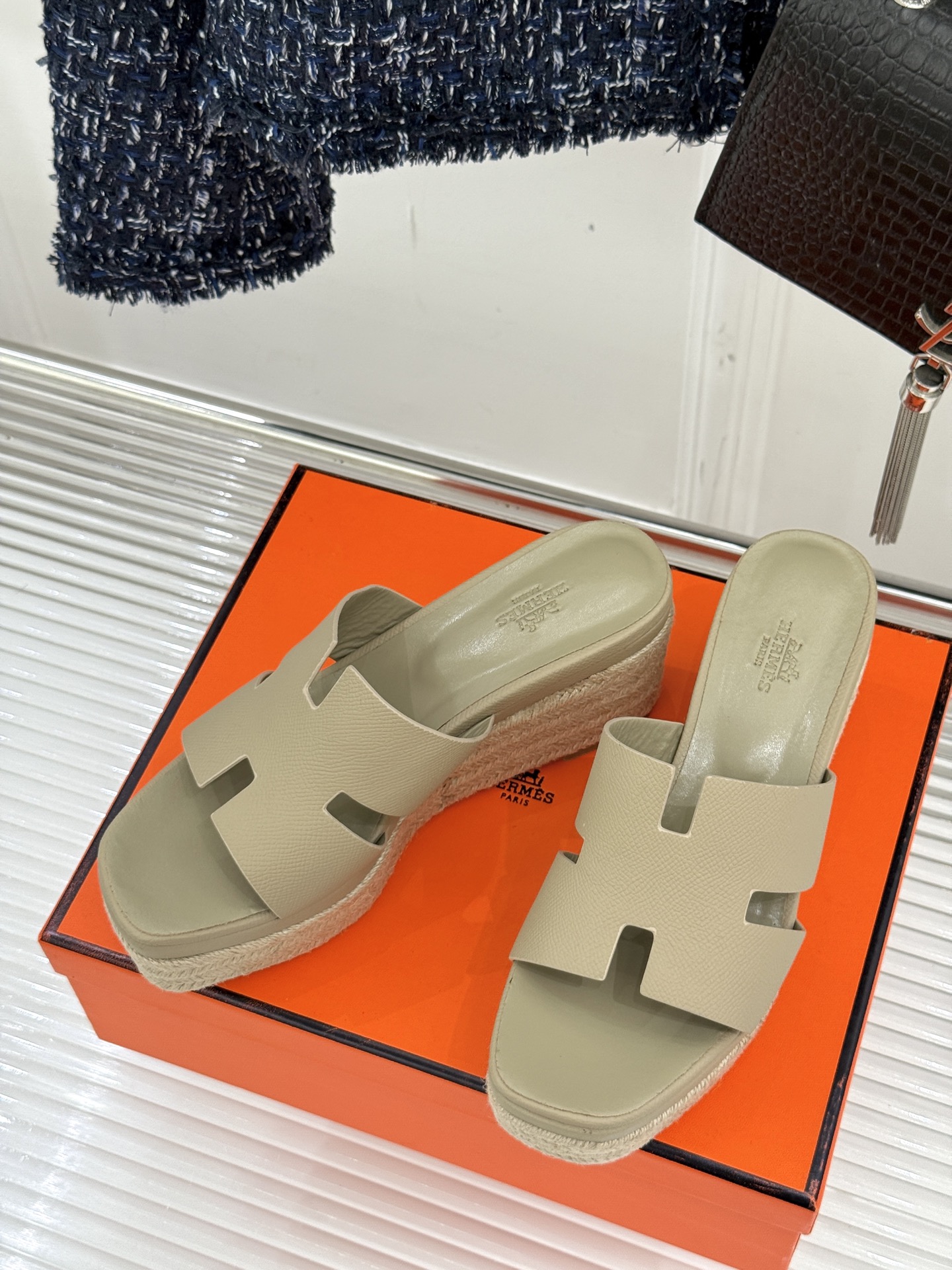 HERMES  00459