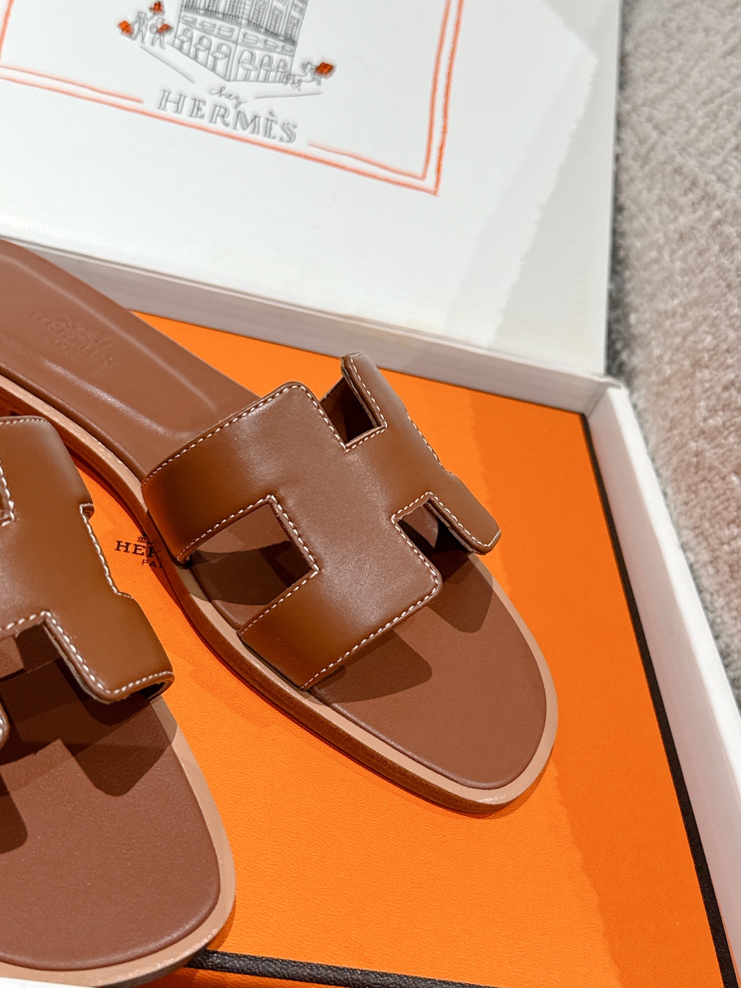 Brand New Hermes Brown Gold Calfskin Oran Sandals Hermes