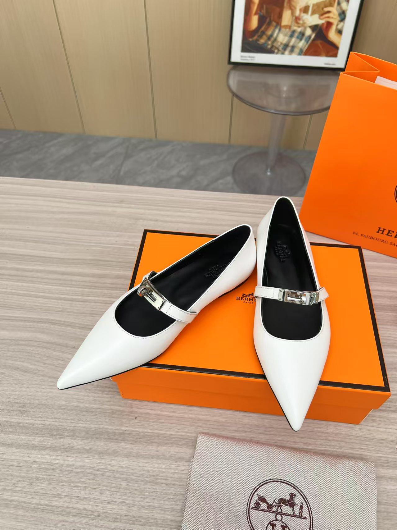 HERMES 00479