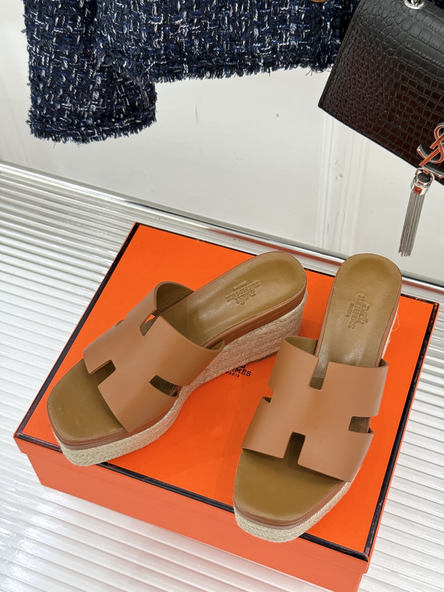 HERMES  00479