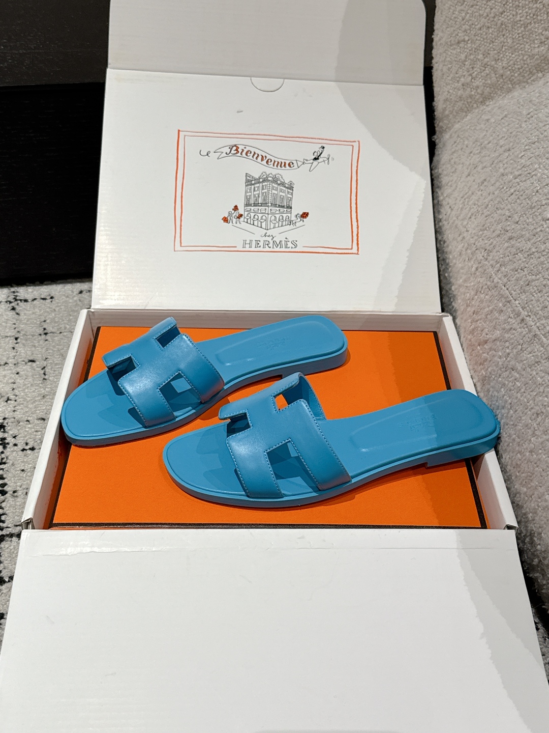 Hermès Oran Sandal – Bleu Cameo