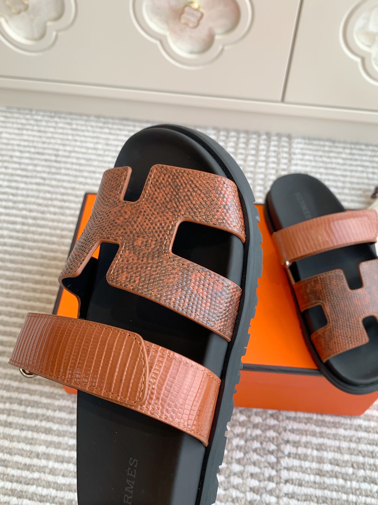 HERMES 00489