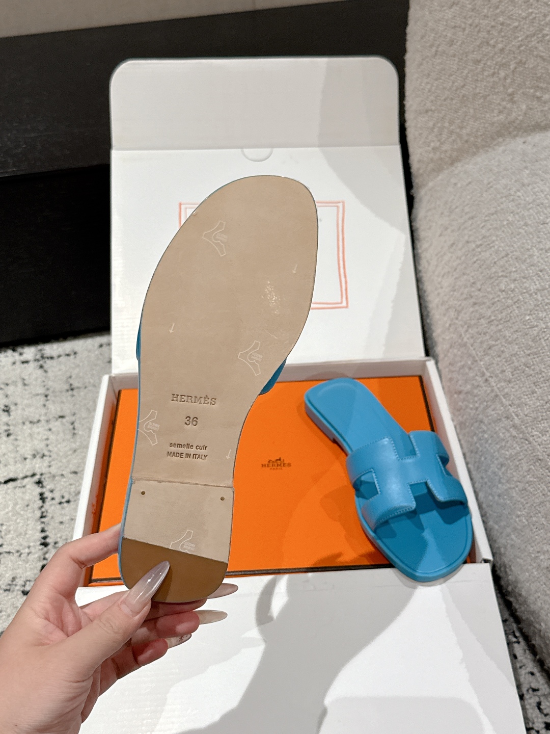 Hermès Oran Sandal – Bleu Cameo