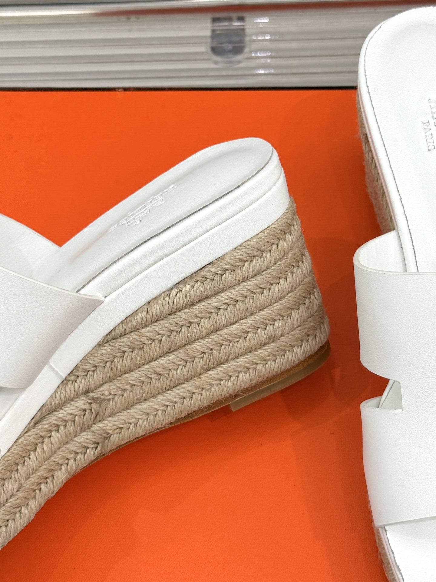 HERMES 00499 HERMES 00499