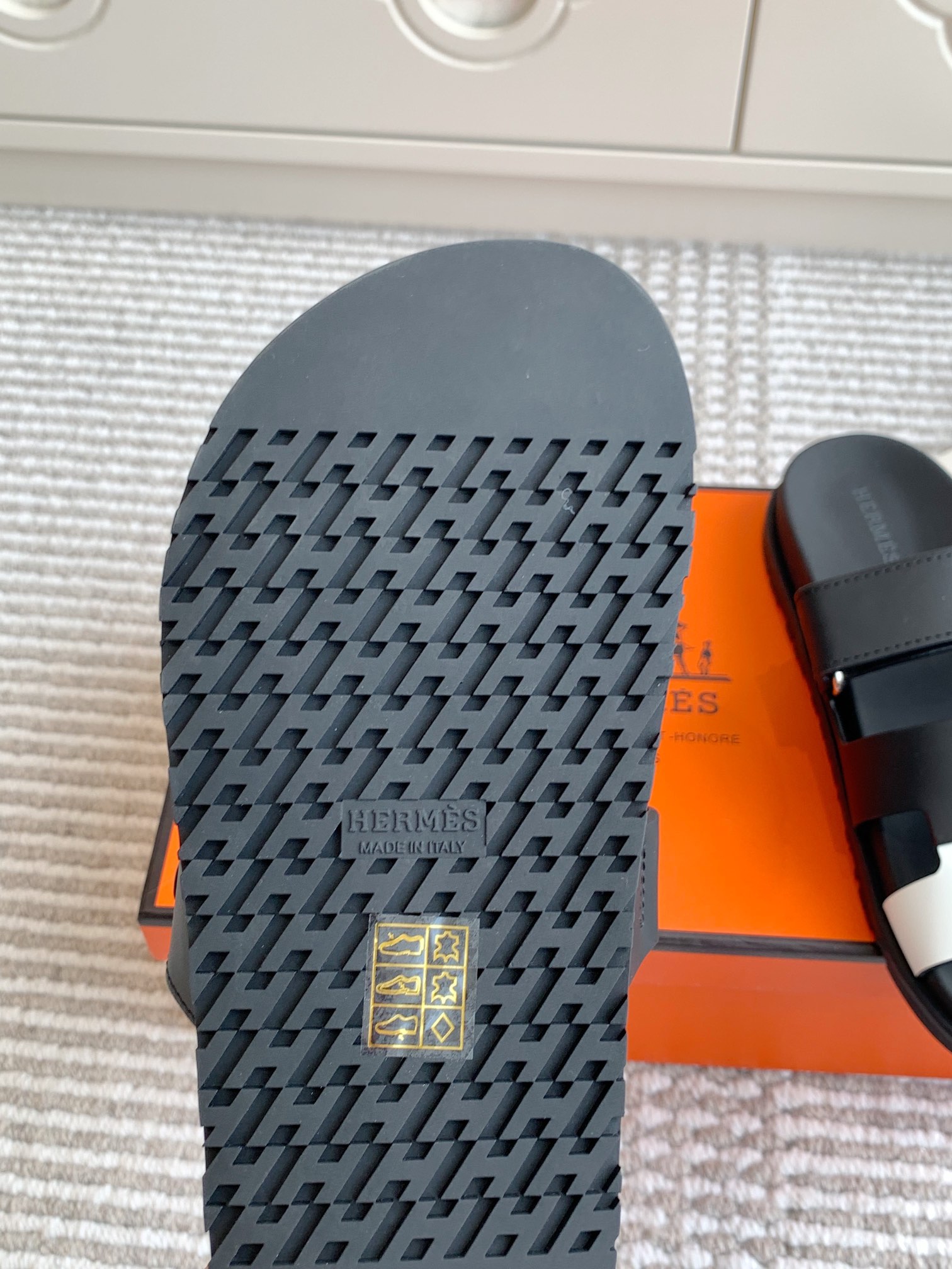 HERMES 00499