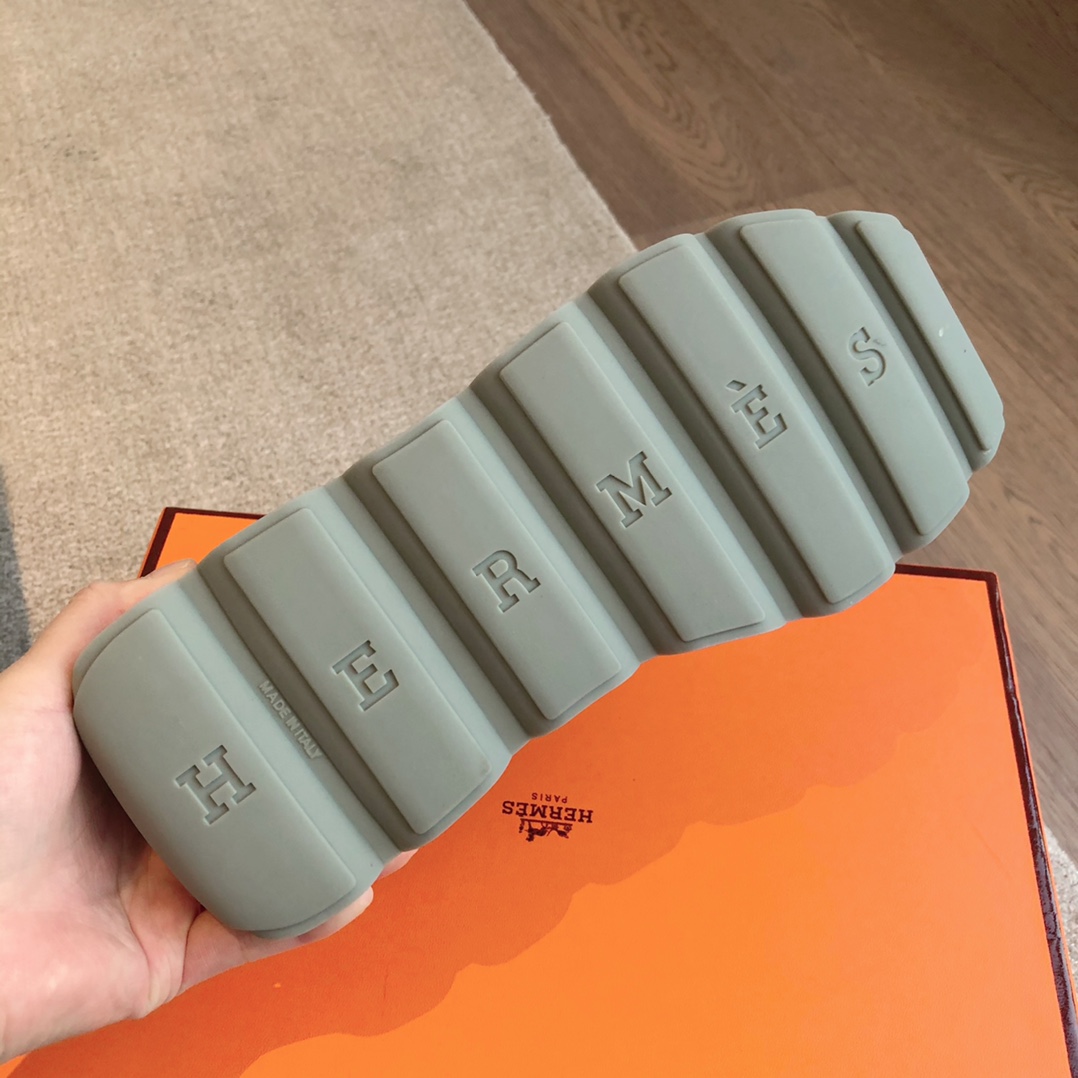 HERMES 00519