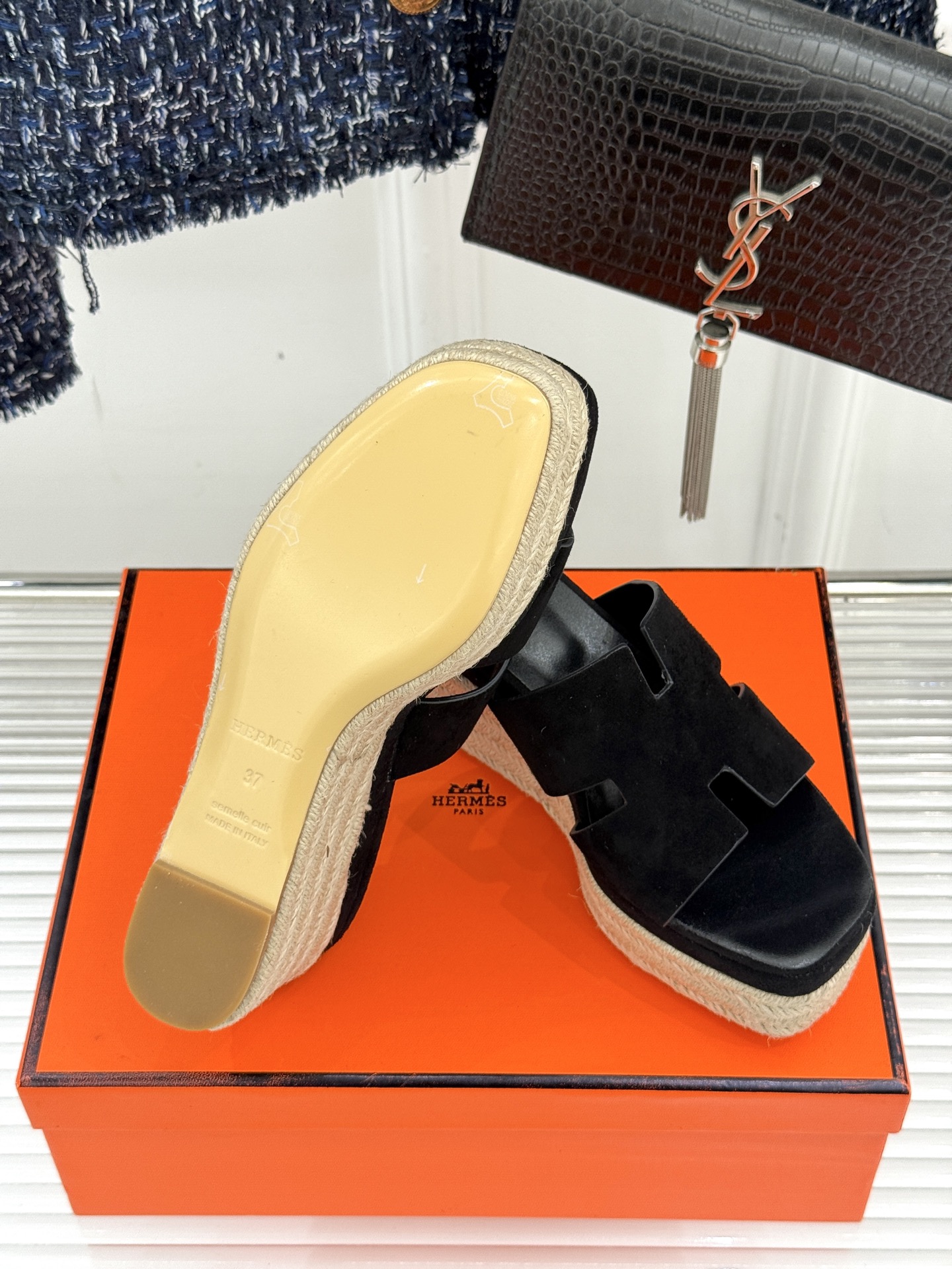 HERMES  00519