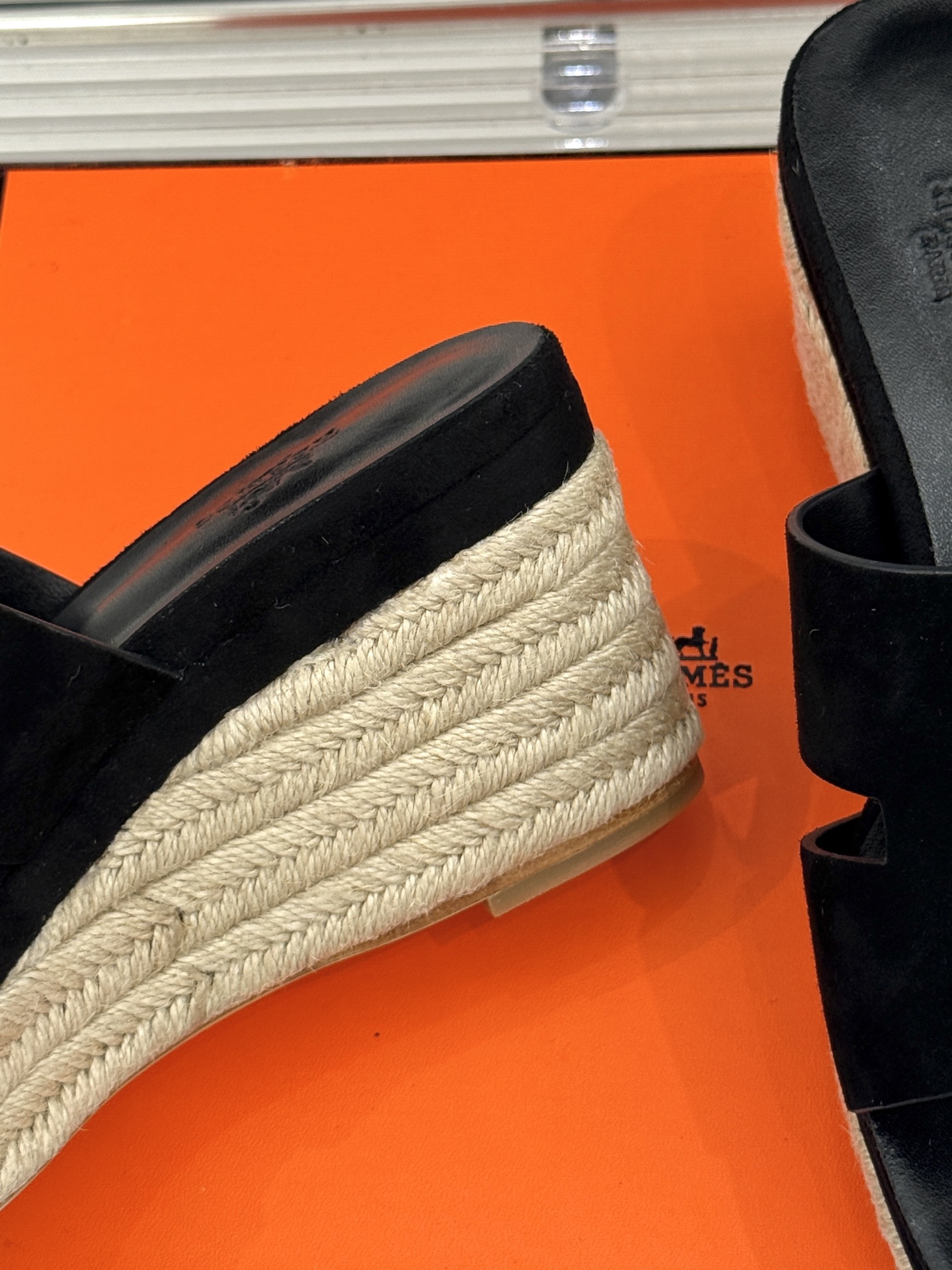 HERMES  00519